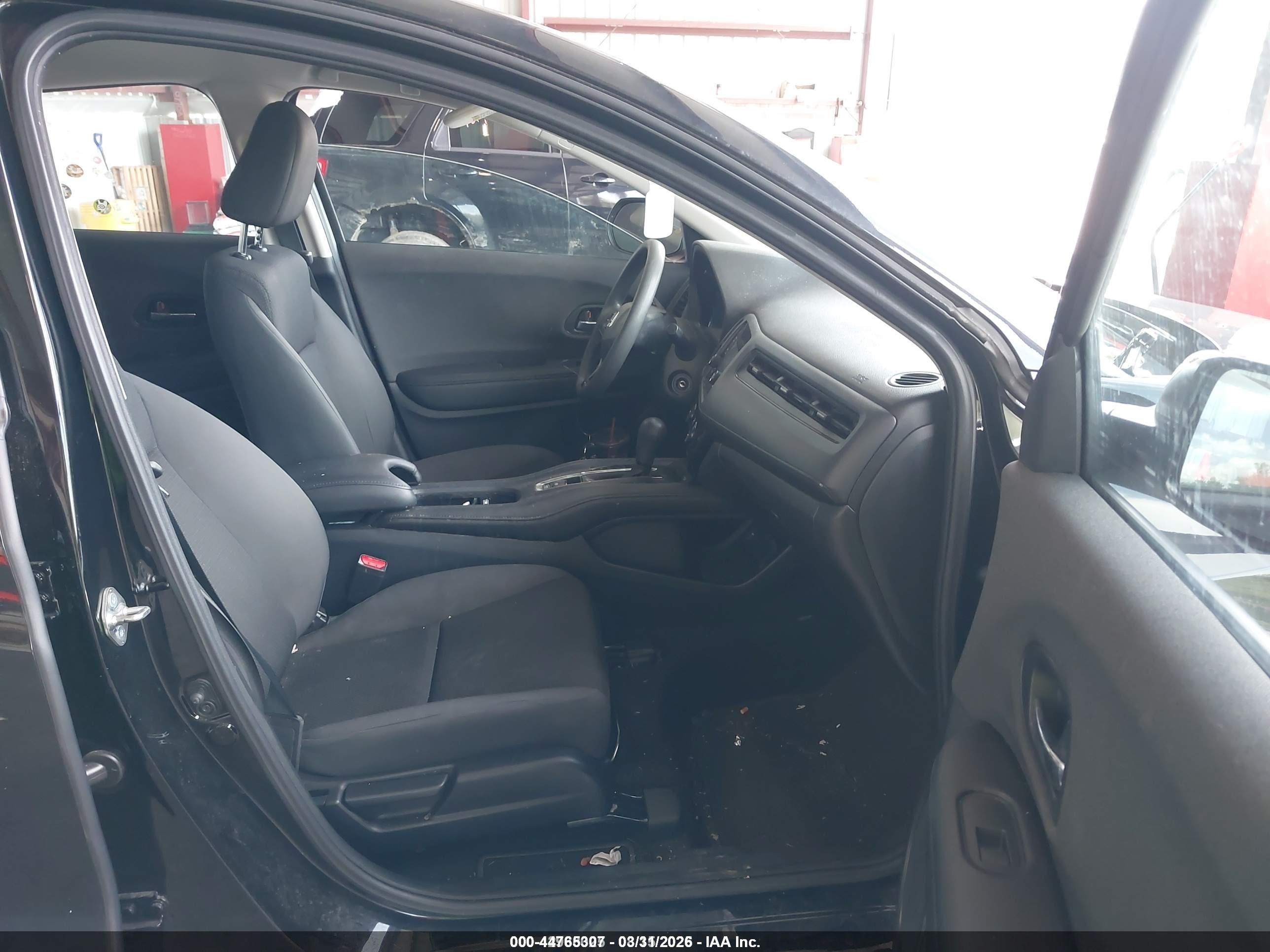 2020 Honda Hr-v Awd Lx Black vin: 3CZRU6H36LM726938