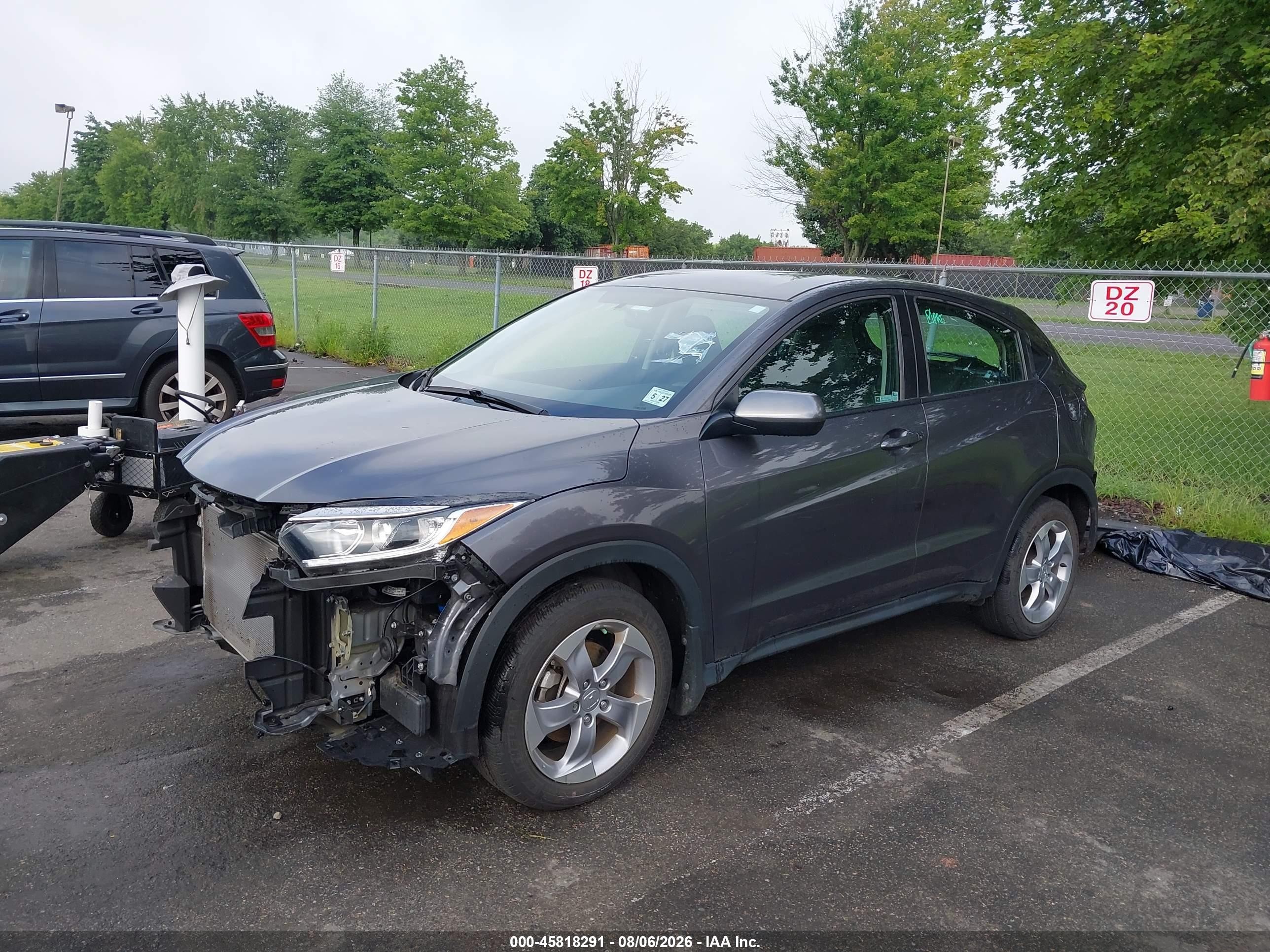 2022 Honda Hr-v Awd Lx Gray vin: 3CZRU6H36NM774488