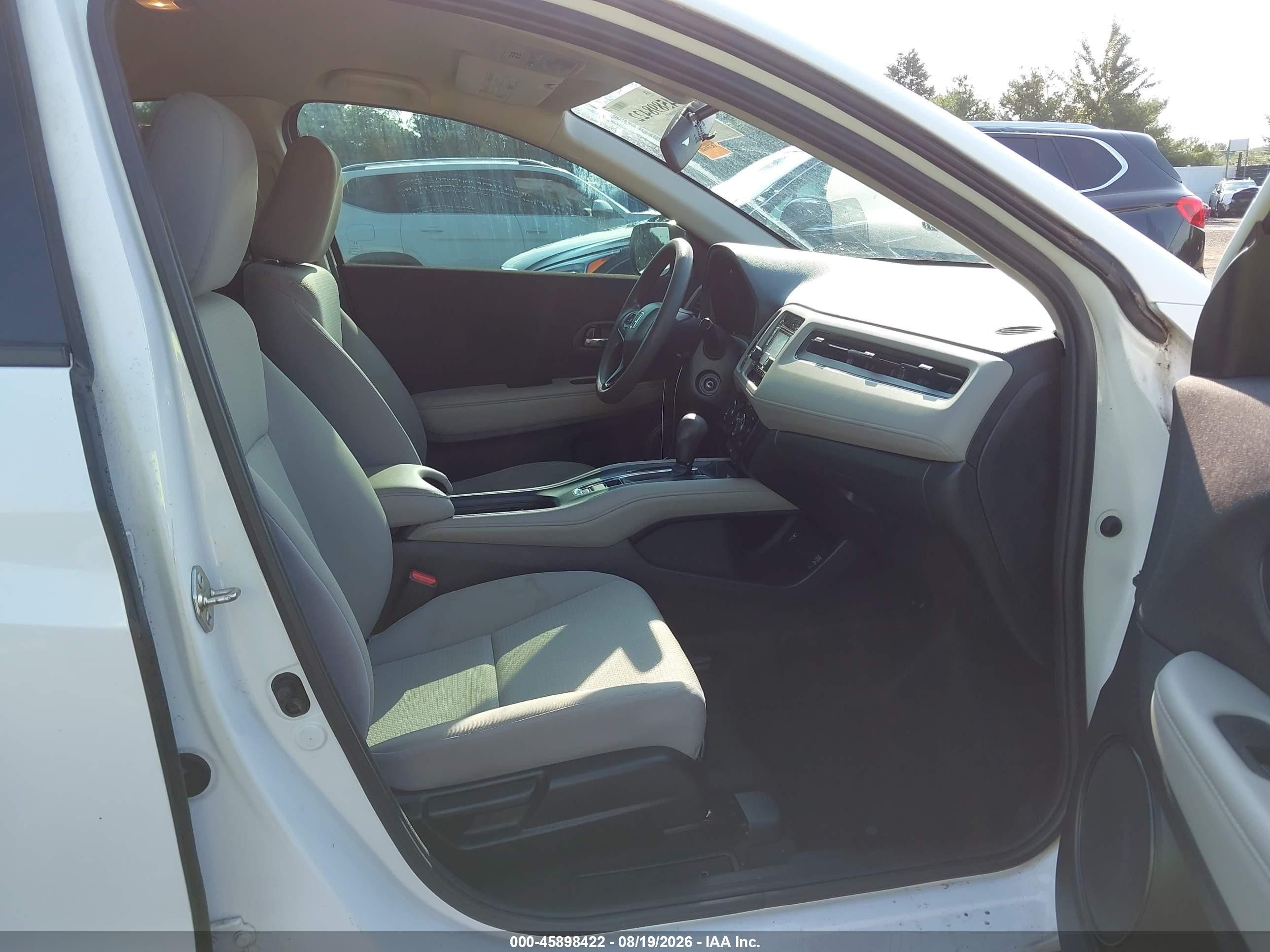 2019 Honda Hr-v Lx Белый vin: 3CZRU6H37KM704963