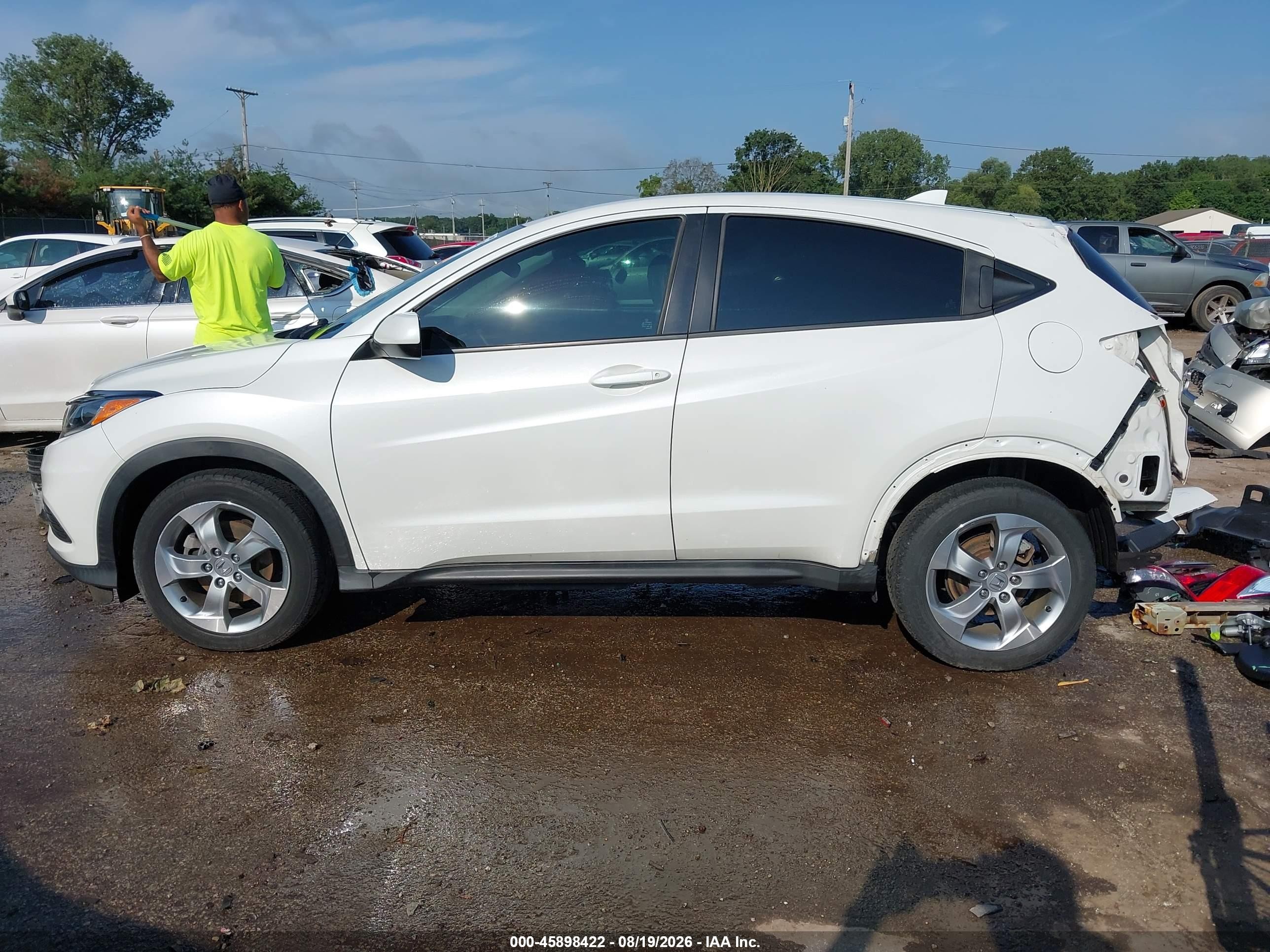 2019 Honda Hr-v Lx Белый vin: 3CZRU6H37KM704963