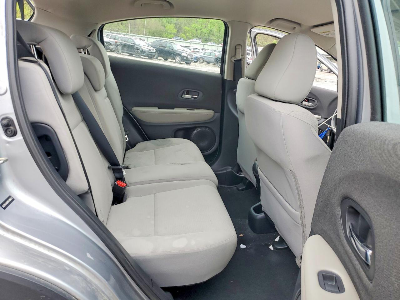 2019 Honda Hr-v Lx Серебряный vin: 3CZRU6H38KG700872
