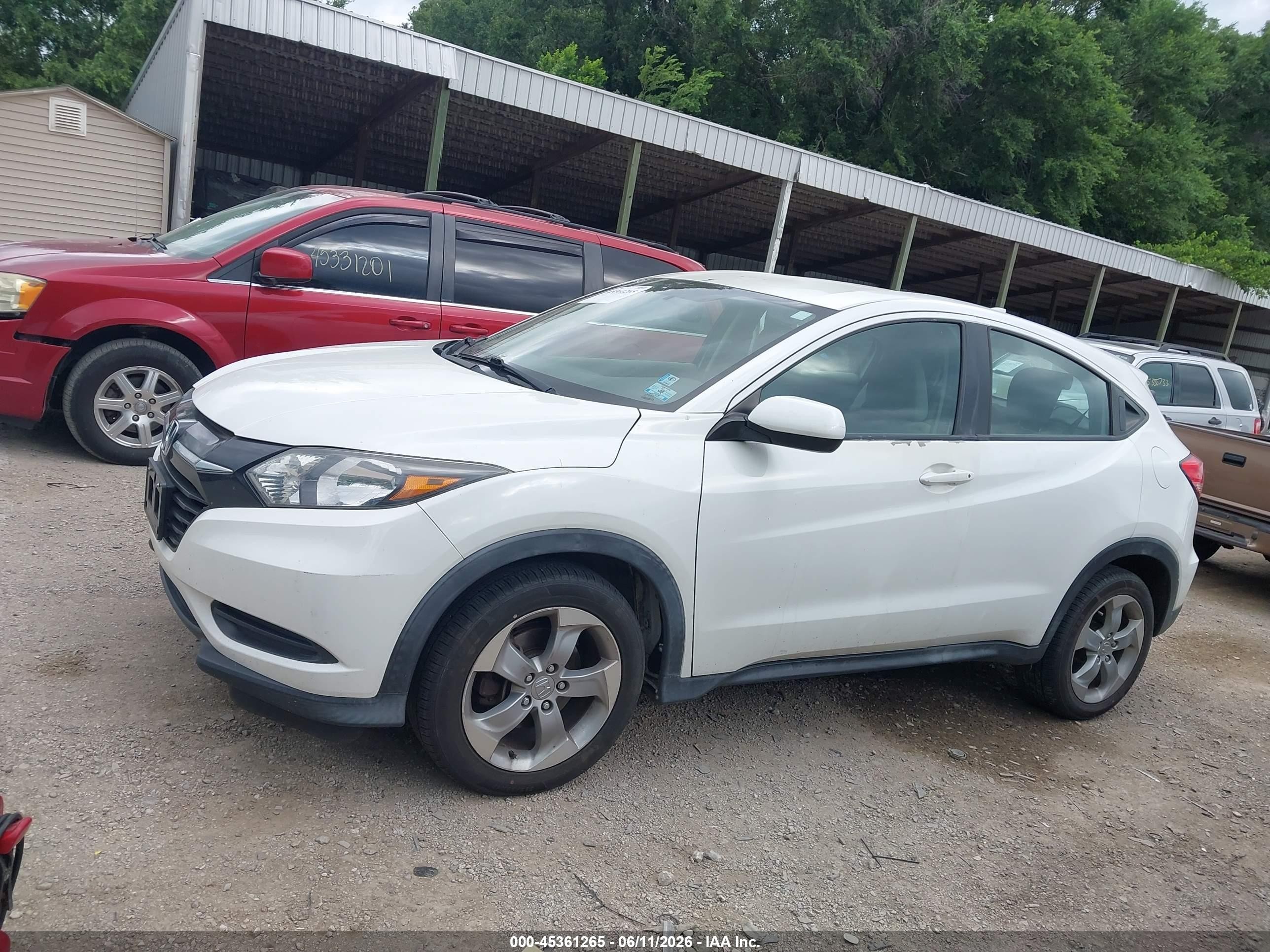 2016 Honda Hr-v Lx White vin: 3CZRU6H3XGM763853