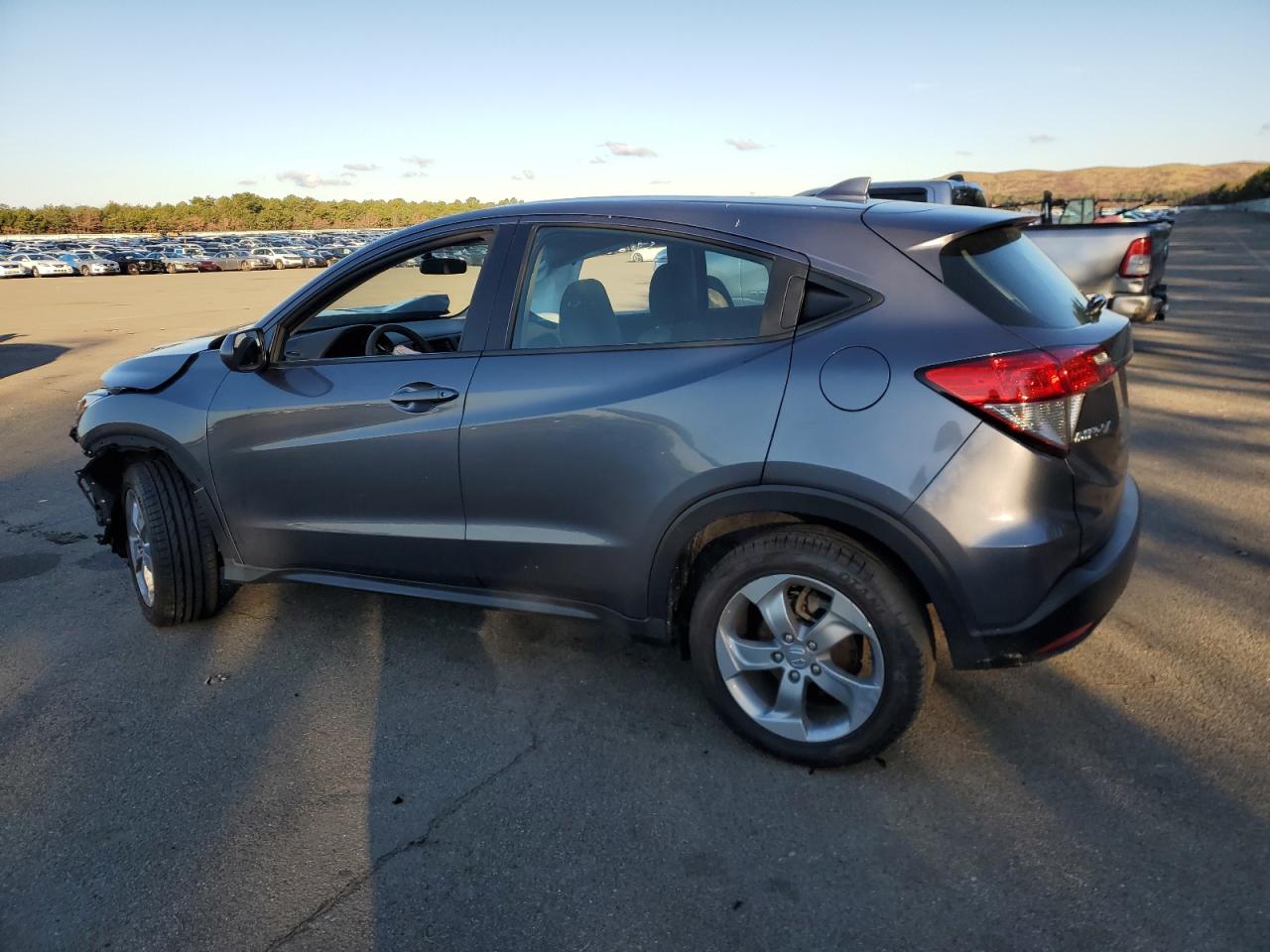 2019 Honda Hr-v Lx Gray vin: 3CZRU6H3XKG718130