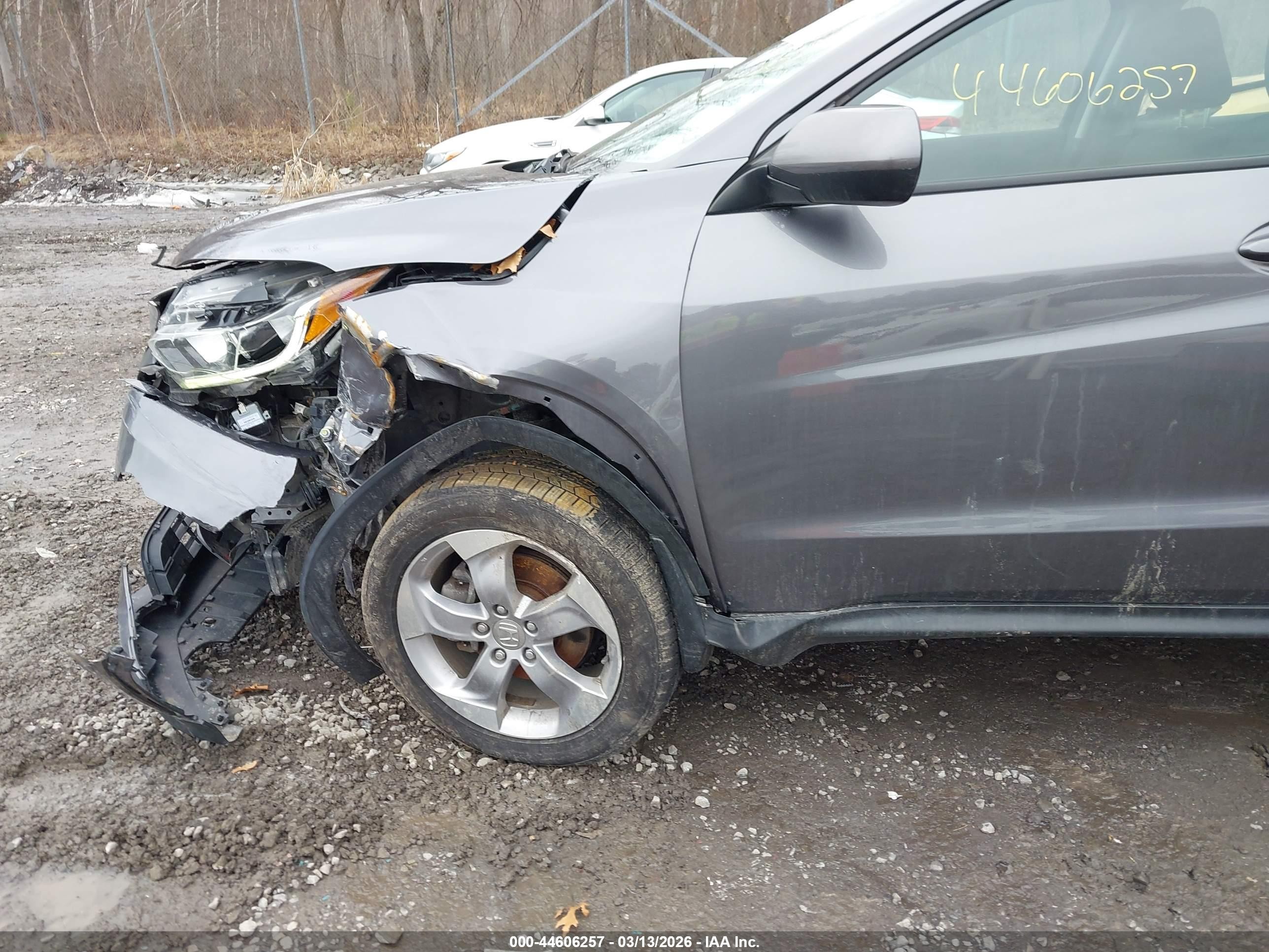 2019 Honda Hr-v Lx Gray vin: 3CZRU6H3XKG734683