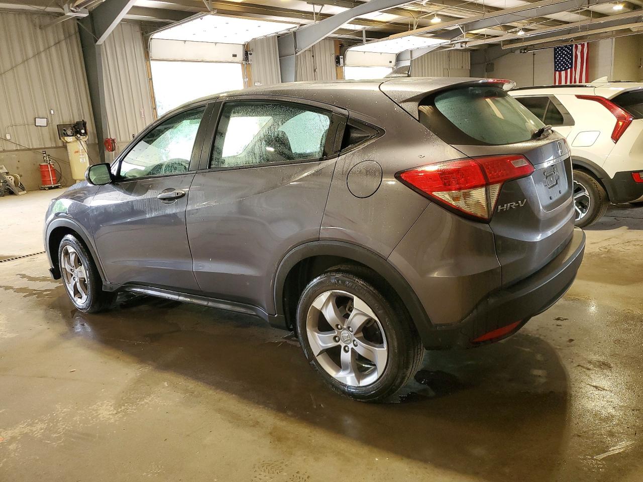 2020 Honda Hr-v Lx Gray vin: 3CZRU6H3XLM724898