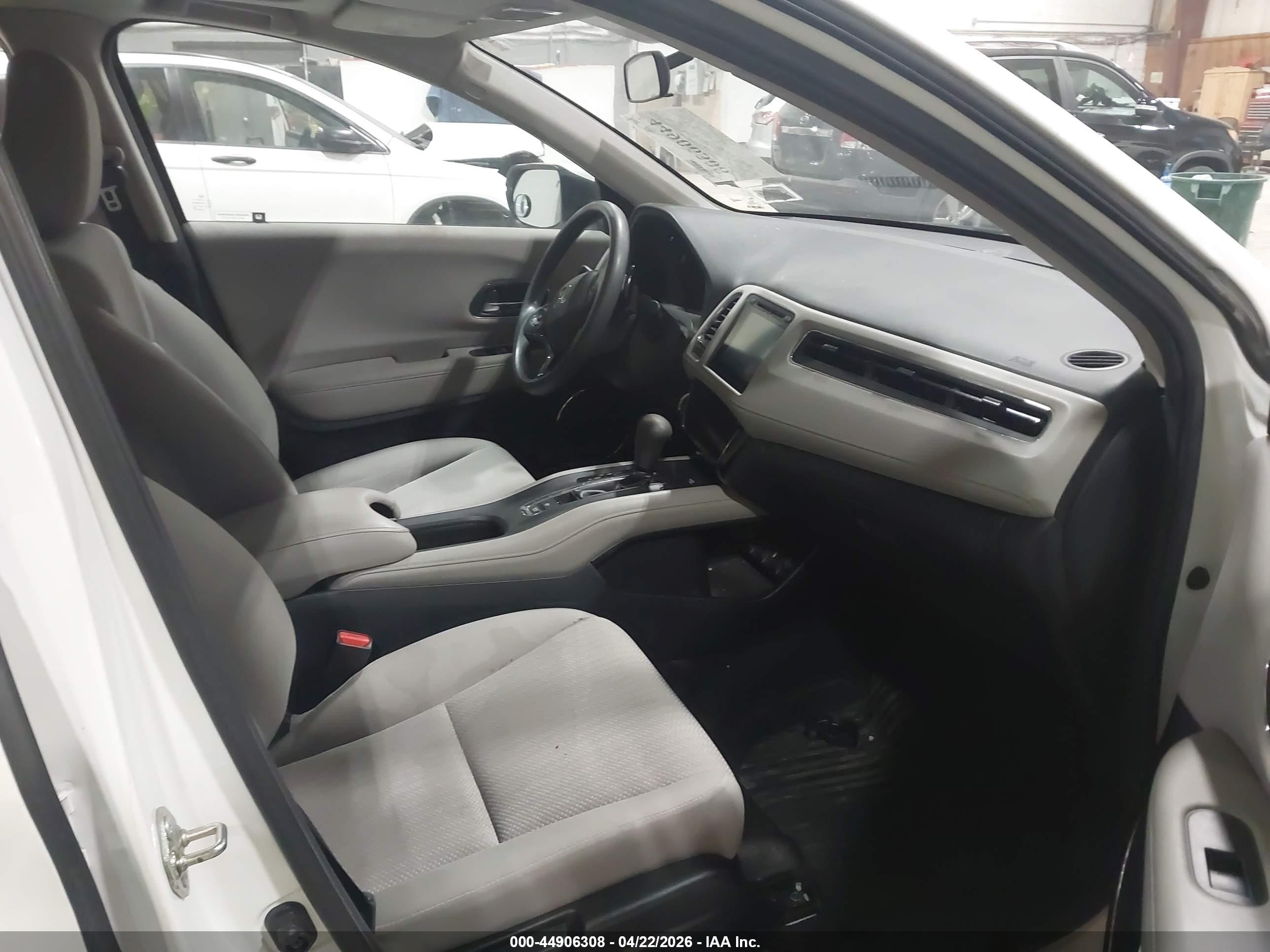 2017 Honda Hr-v Ex Белый vin: 3CZRU6H51HM719713