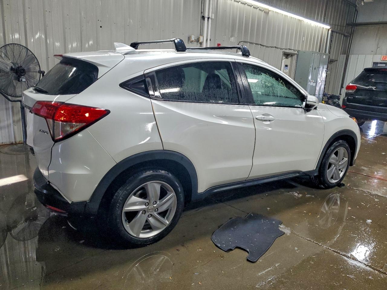 2020 Honda Hr-v Ex White vin: 3CZRU6H51LM715282