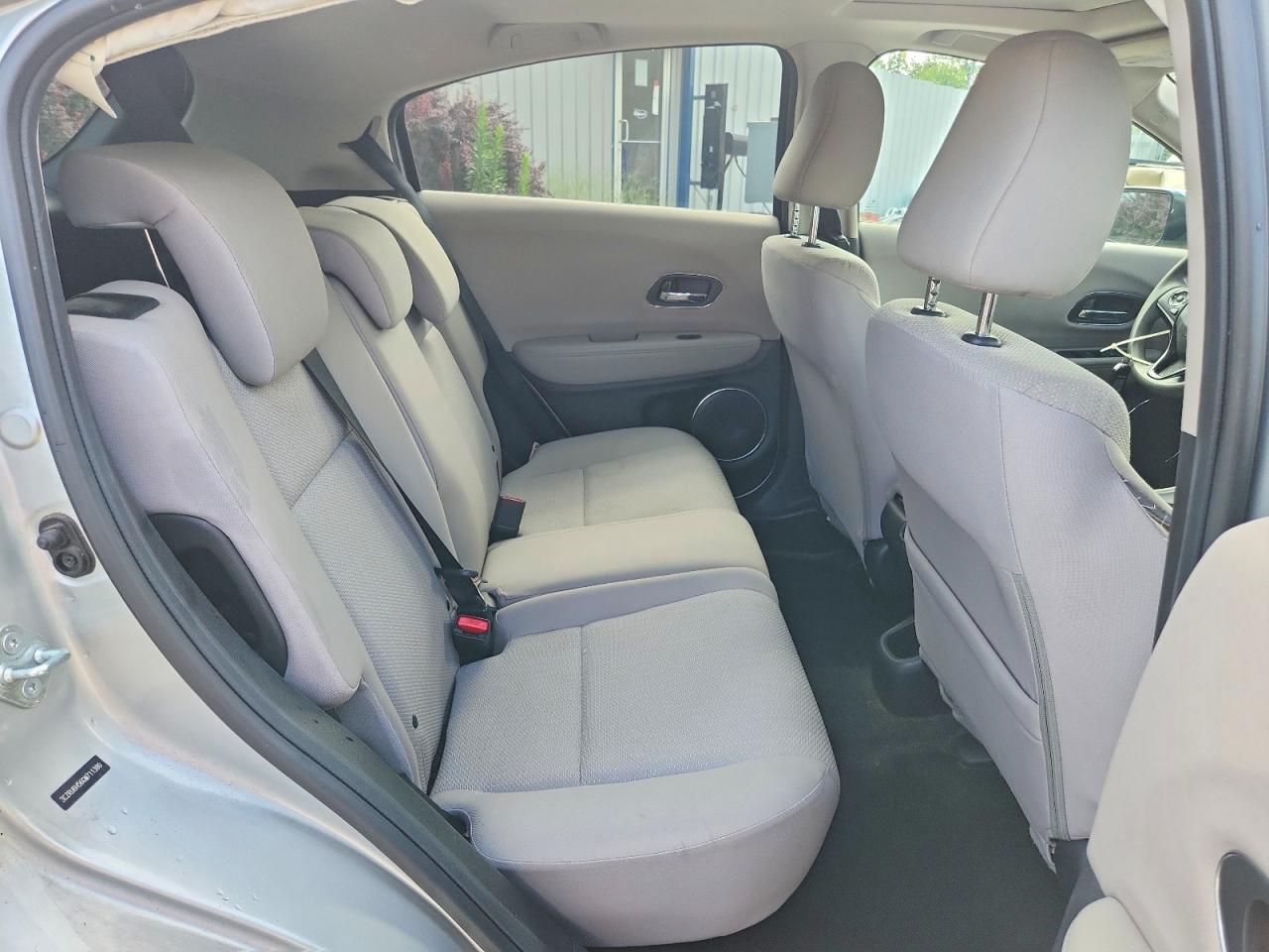 2016 Honda Hr-v Ex Silver vin: 3CZRU6H56GM711380