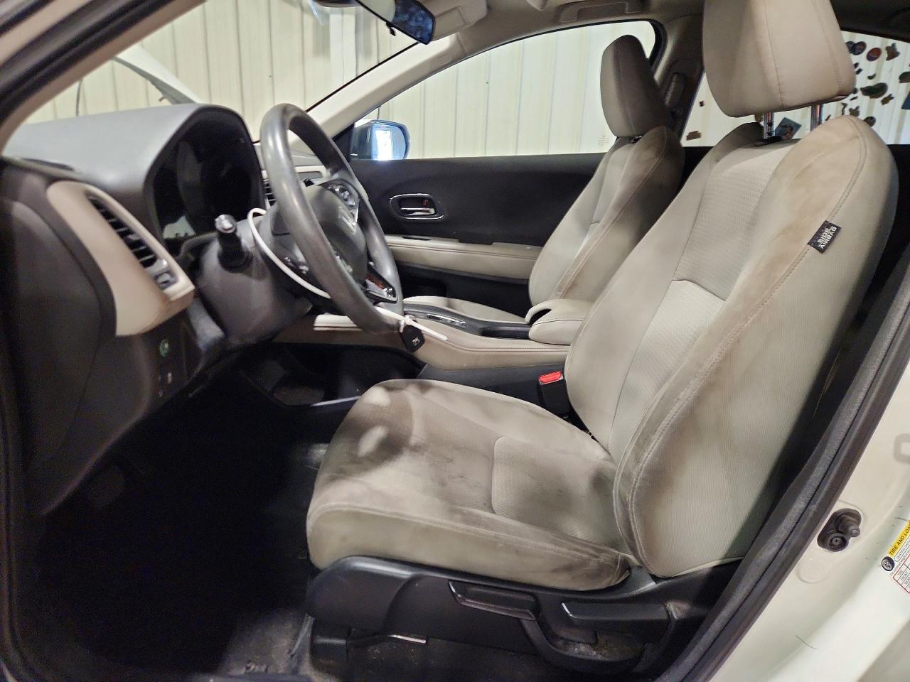 2019 Honda Hr-v Ex White vin: 3CZRU6H58KM718940