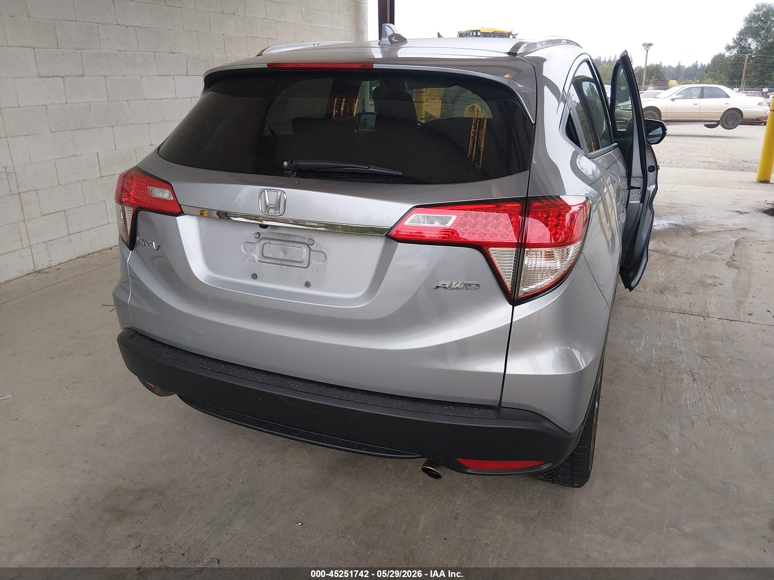 2022 Honda Hr-v Awd Ex Silver vin: 3CZRU6H58NM729974