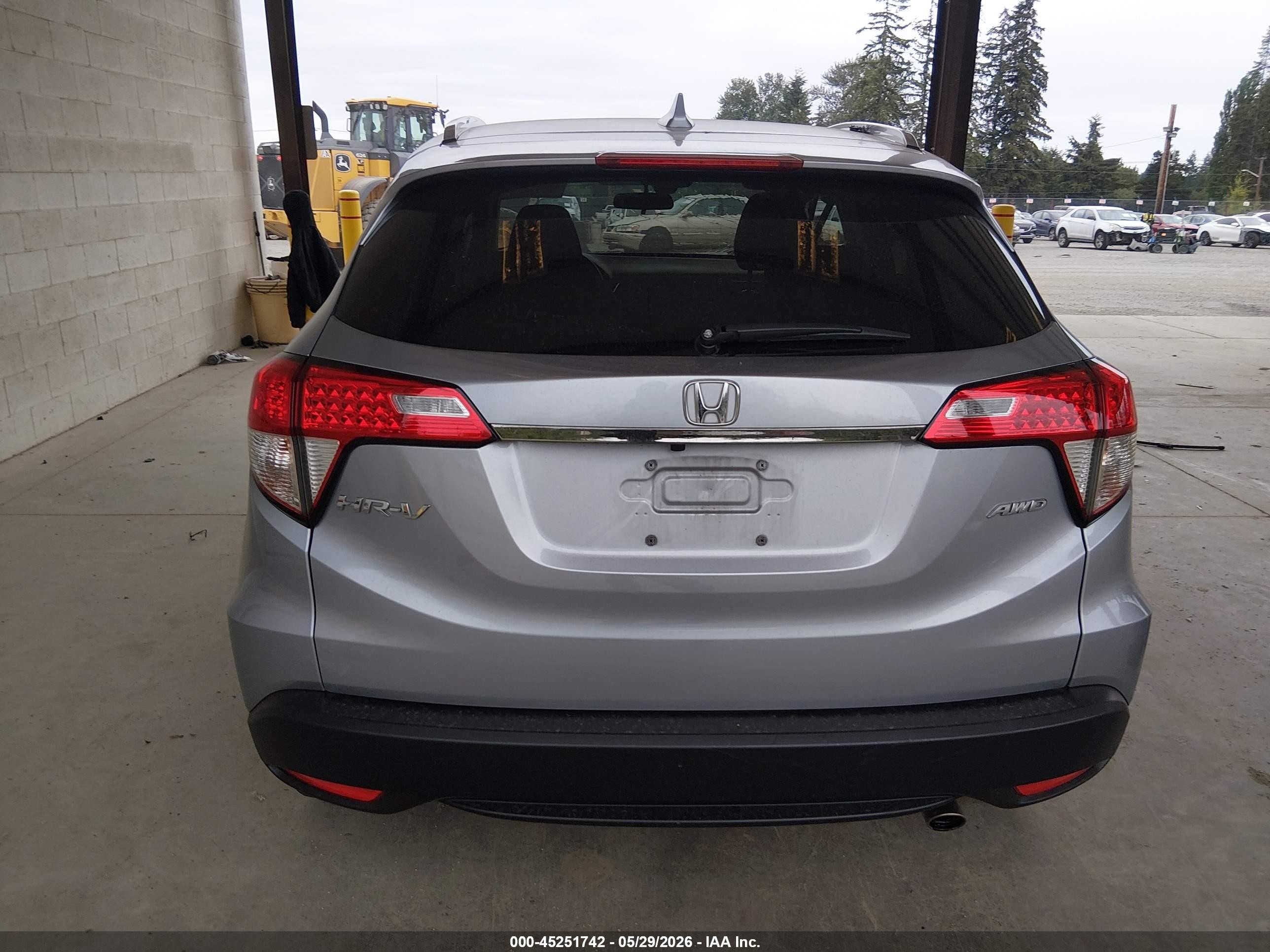 2022 Honda Hr-v Awd Ex Silver vin: 3CZRU6H58NM729974
