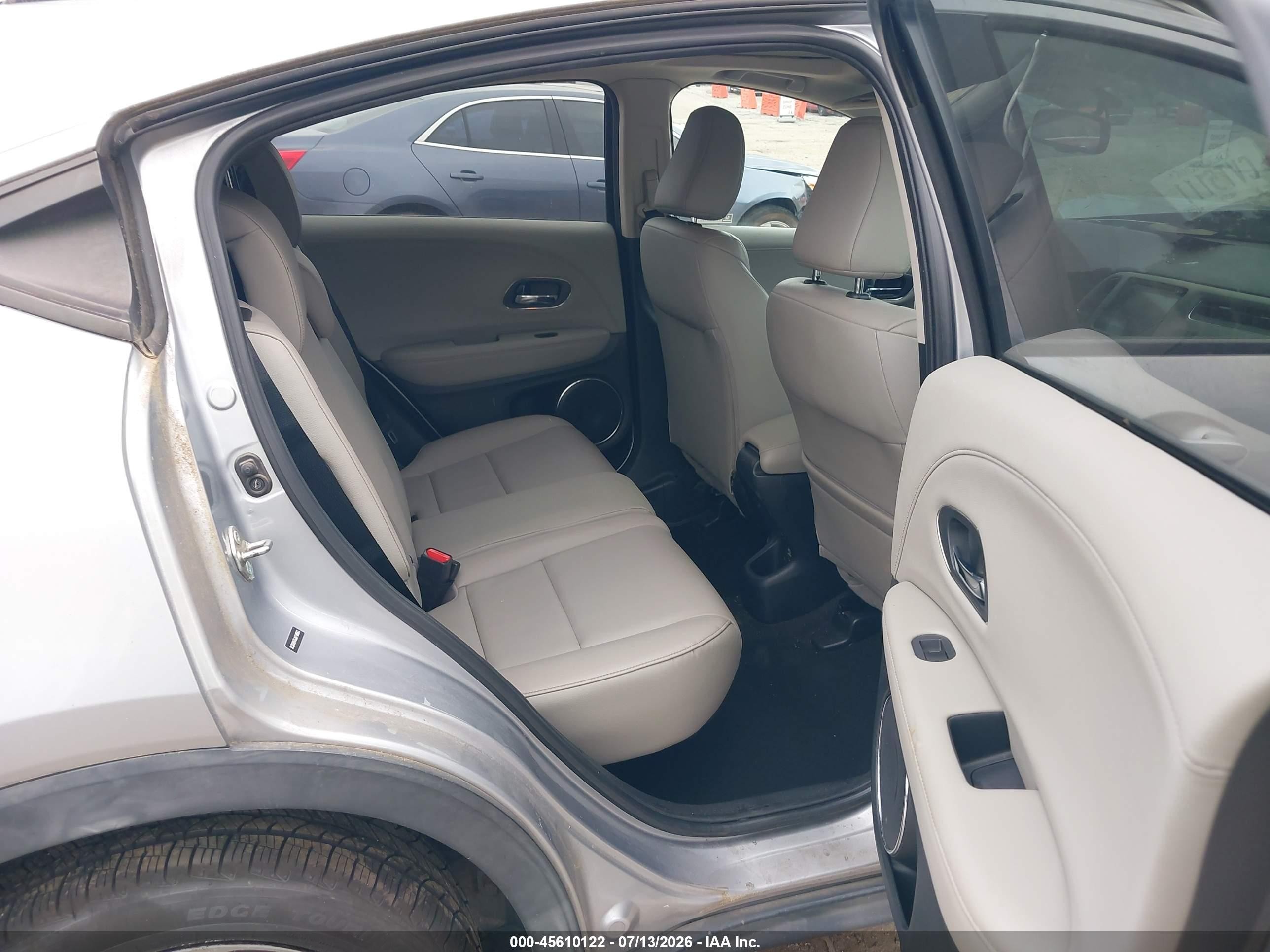 2018 Honda Hr-v Ex-l Silver vin: 3CZRU6H70JM716583