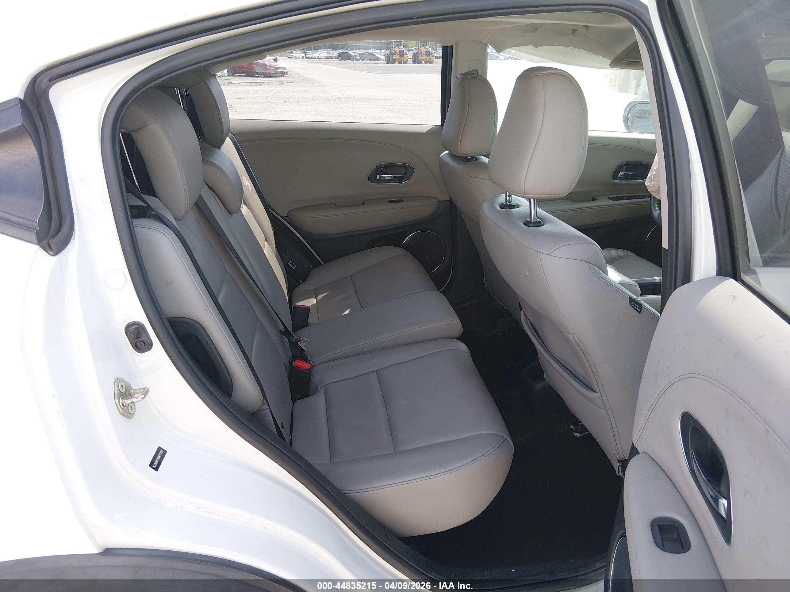 2016 Honda Hr-v Ex-l White vin: 3CZRU6H76GM701062