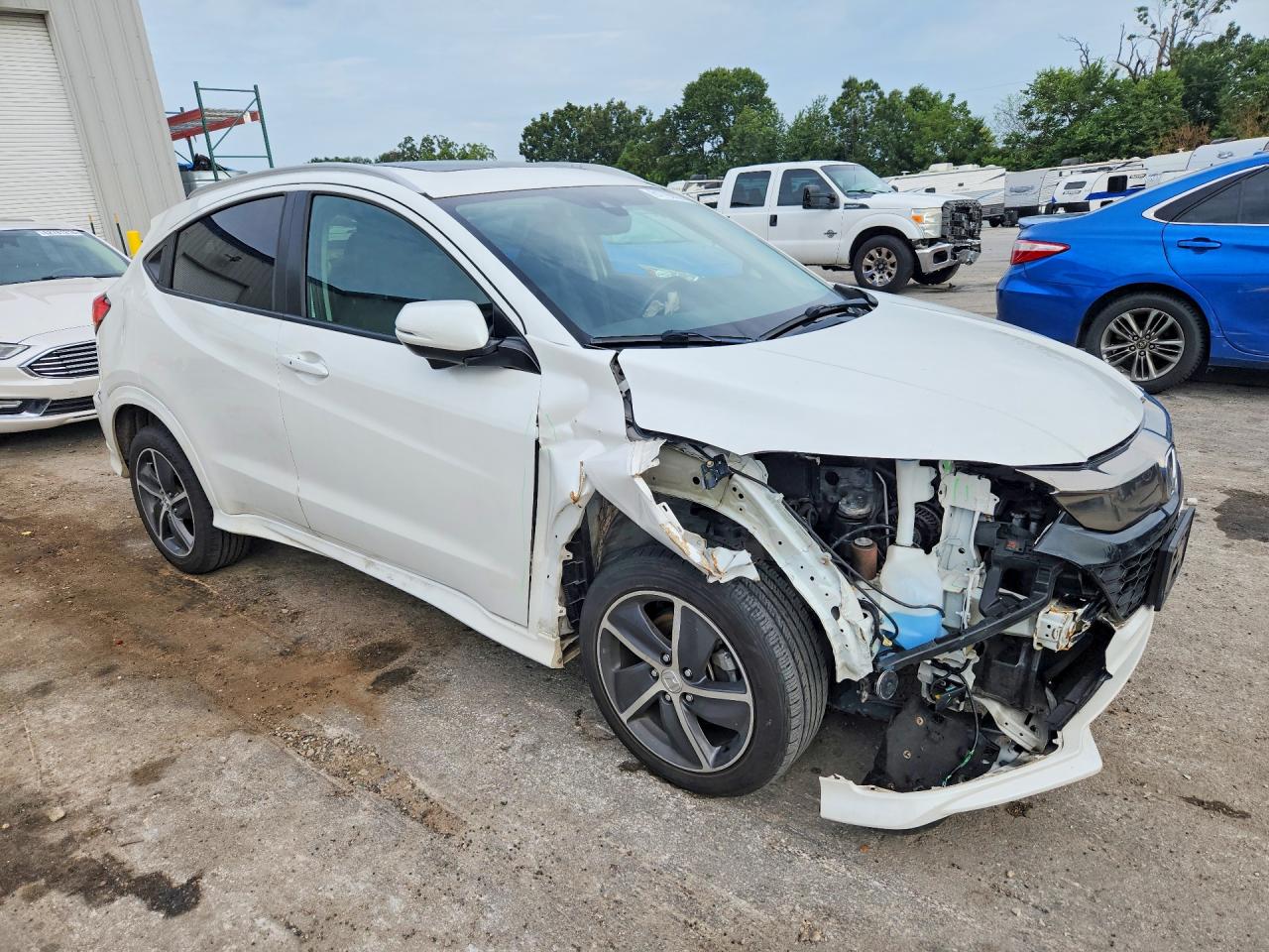 2019 Honda Hr-v Touring White vin: 3CZRU6H99KM712230
