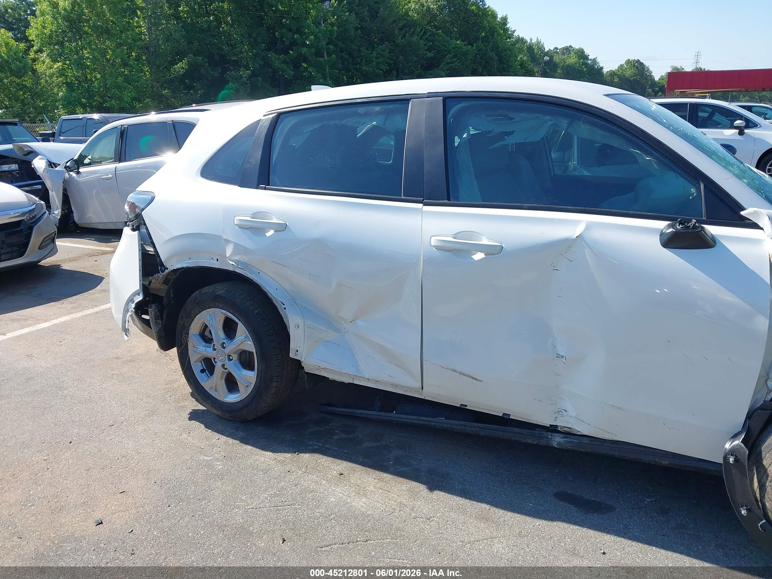 2025 Honda Hr-v 2wd Lx White vin: 3CZRZ1H32SM759289