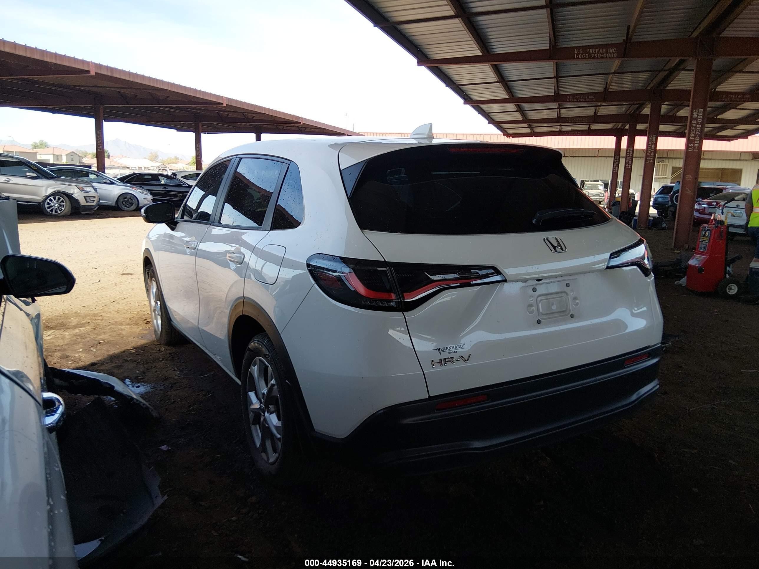 2023 Honda Hr-v 2wd Lx Белый vin: 3CZRZ1H36PM743703