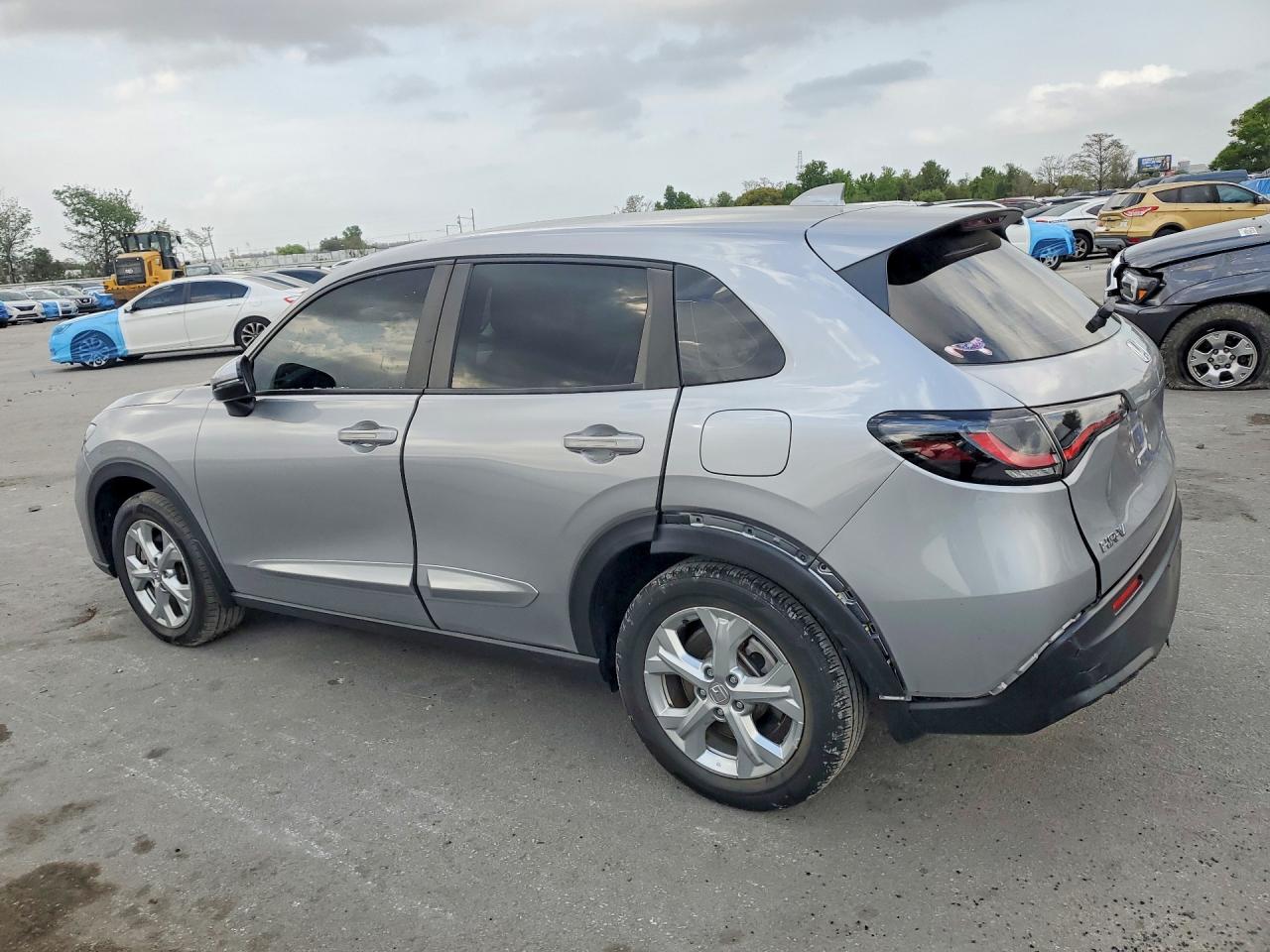 2023 Honda Hr-v Lx Silver vin: 3CZRZ1H38PM743461