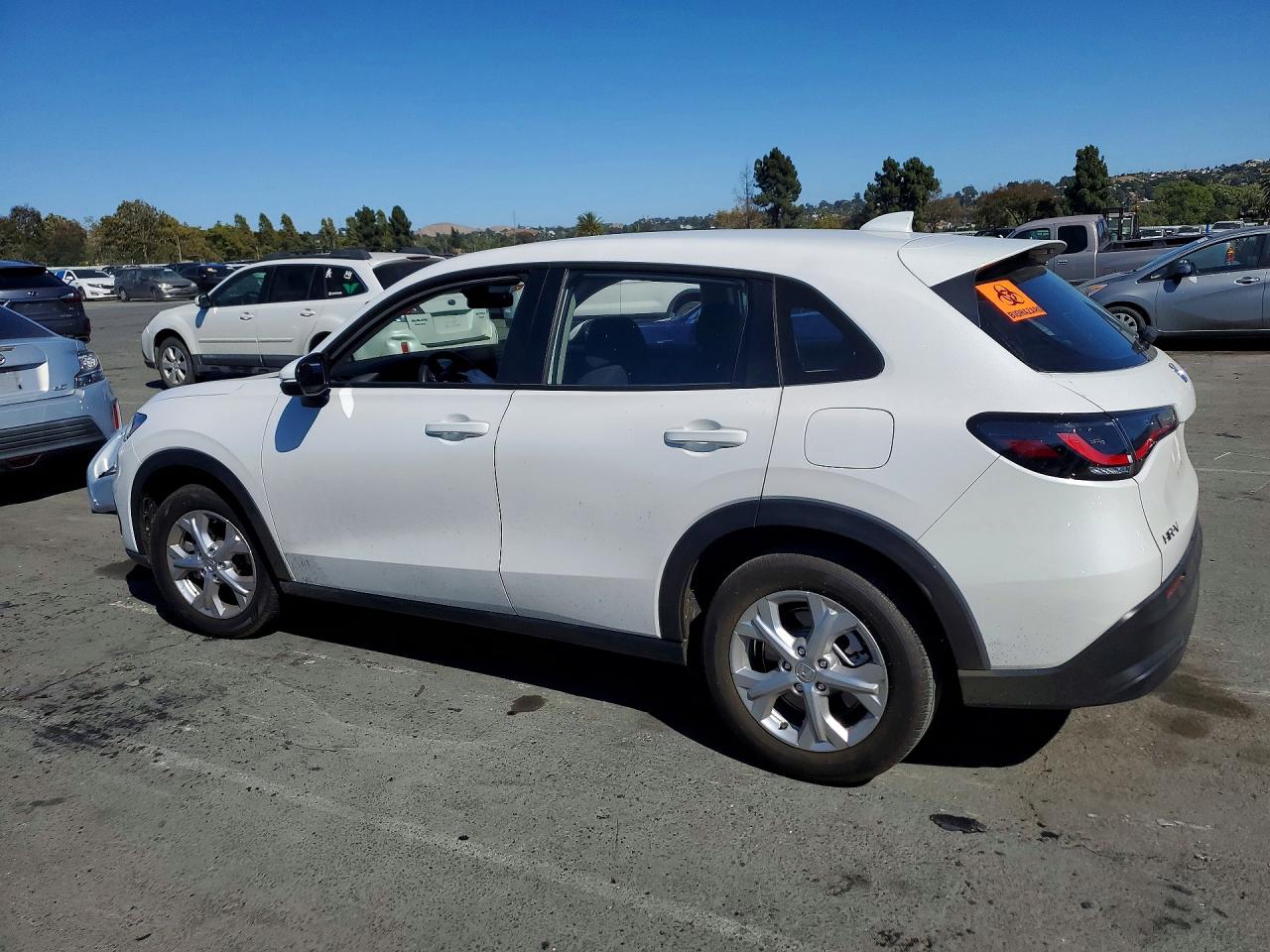 2024 Honda Hr-v Lx White vin: 3CZRZ1H38RM759551