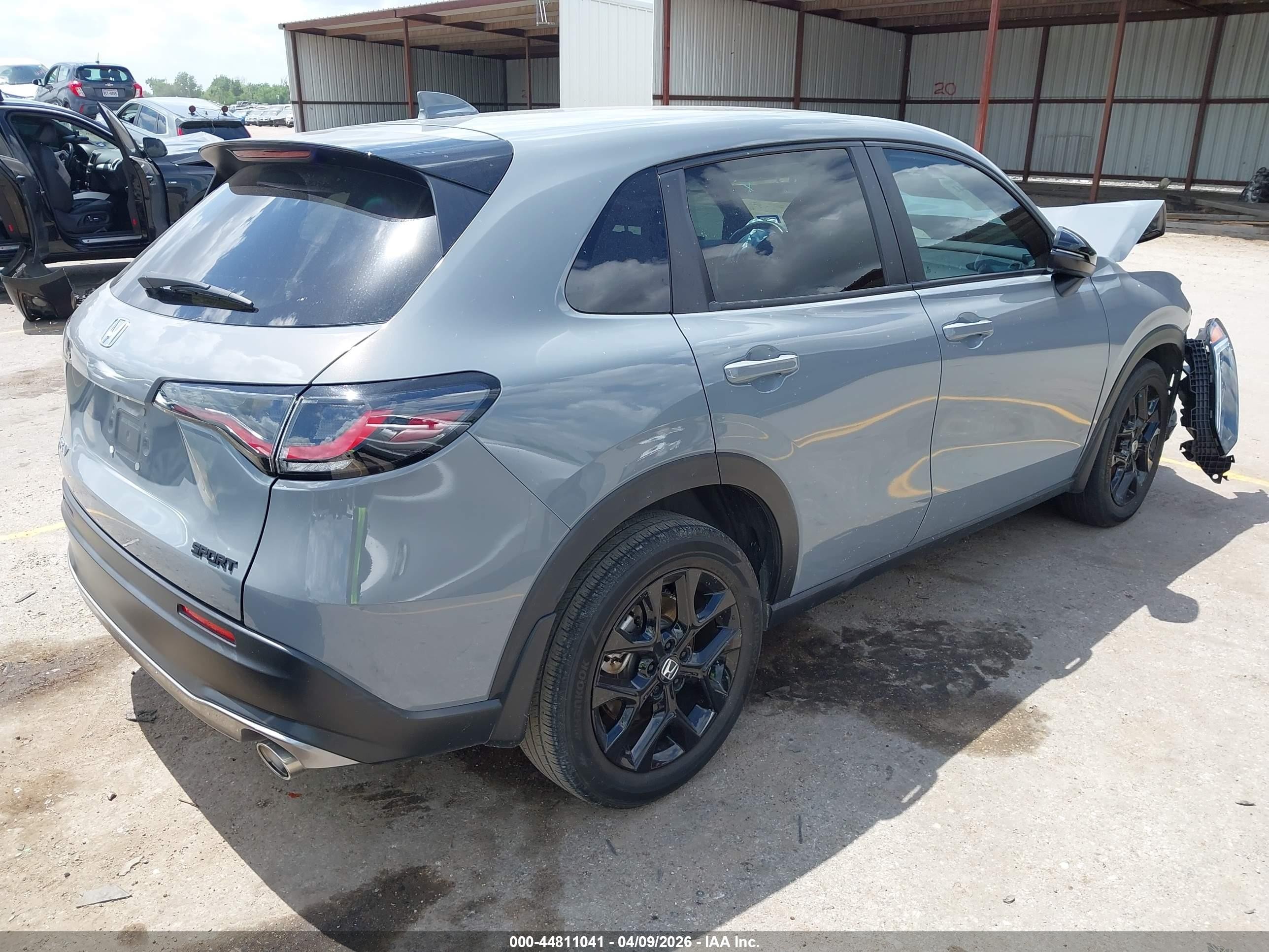 2024 Honda Hr-v 2wd Sport/2wd Sport W/o Bsi Gray vin: 3CZRZ1H56RM708955