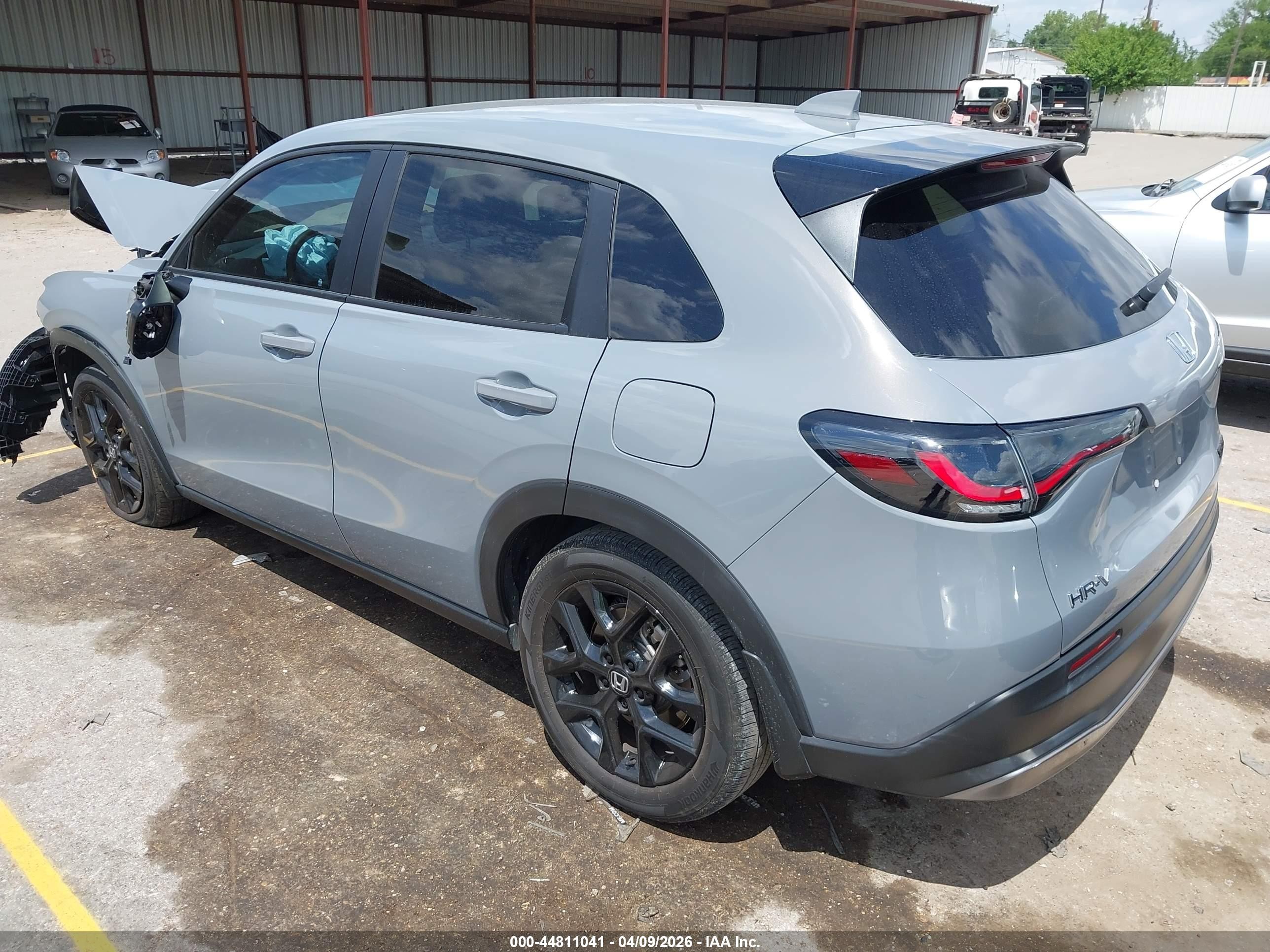 2024 Honda Hr-v 2wd Sport/2wd Sport W/o Bsi Gray vin: 3CZRZ1H56RM708955