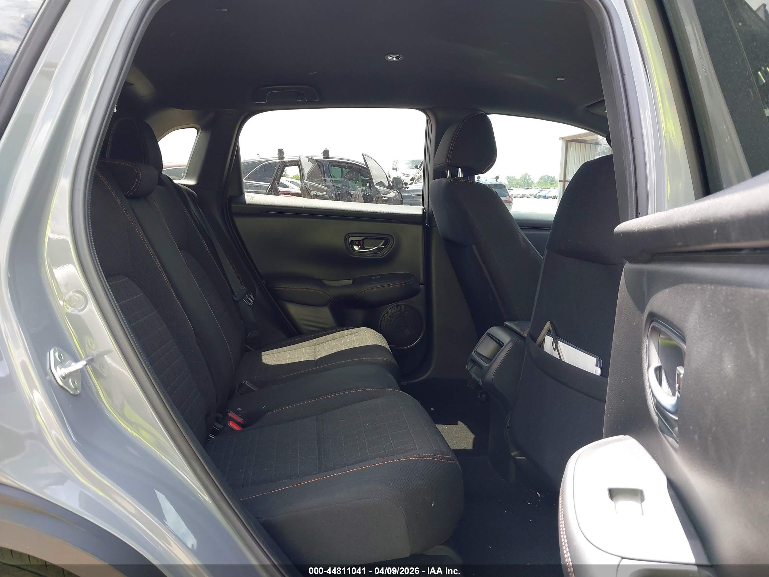2024 Honda Hr-v 2wd Sport/2wd Sport W/o Bsi Gray vin: 3CZRZ1H56RM708955