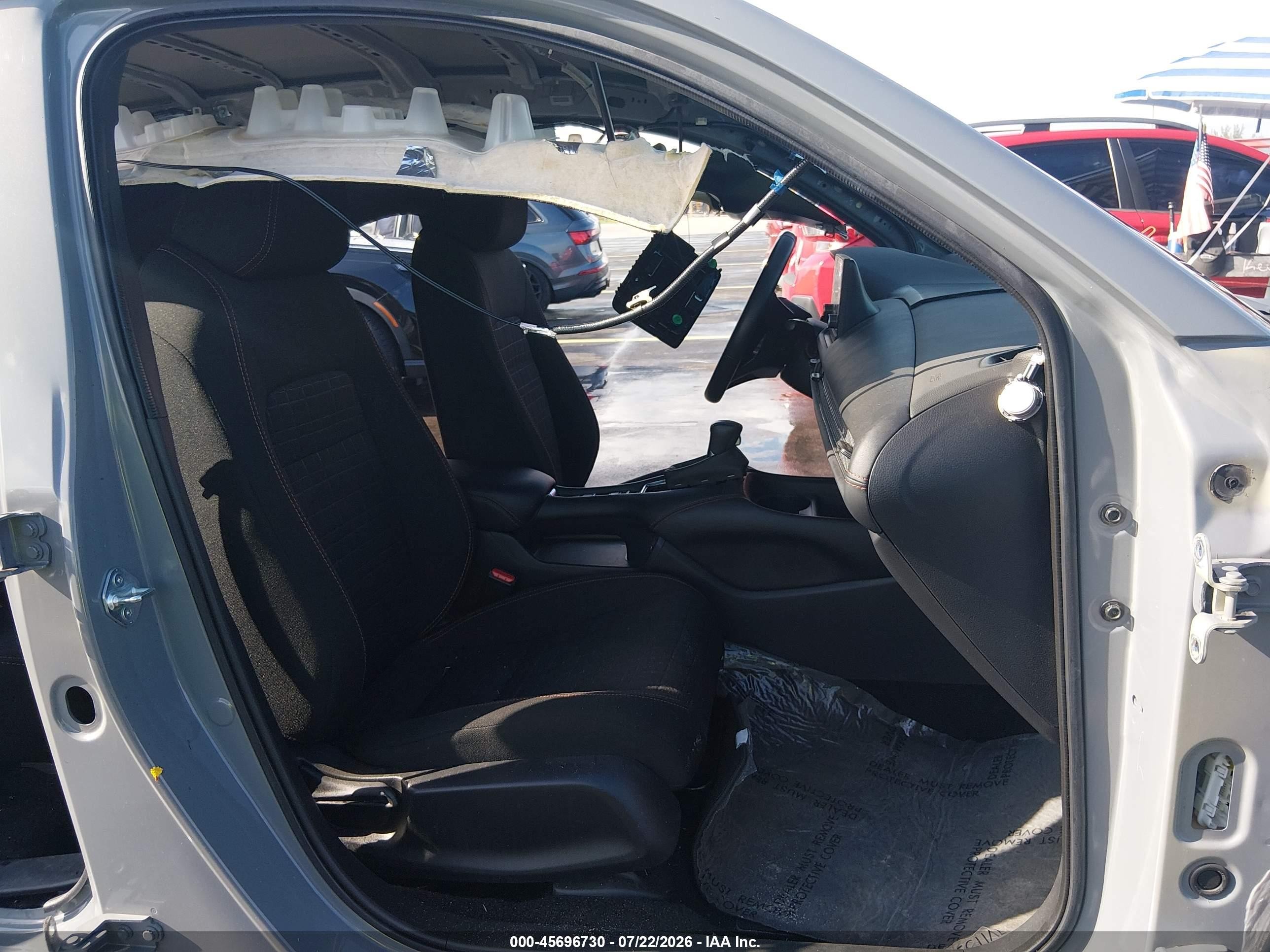 2024 Honda Hr-v   Серый vin: 3CZRZ1H56RM743446