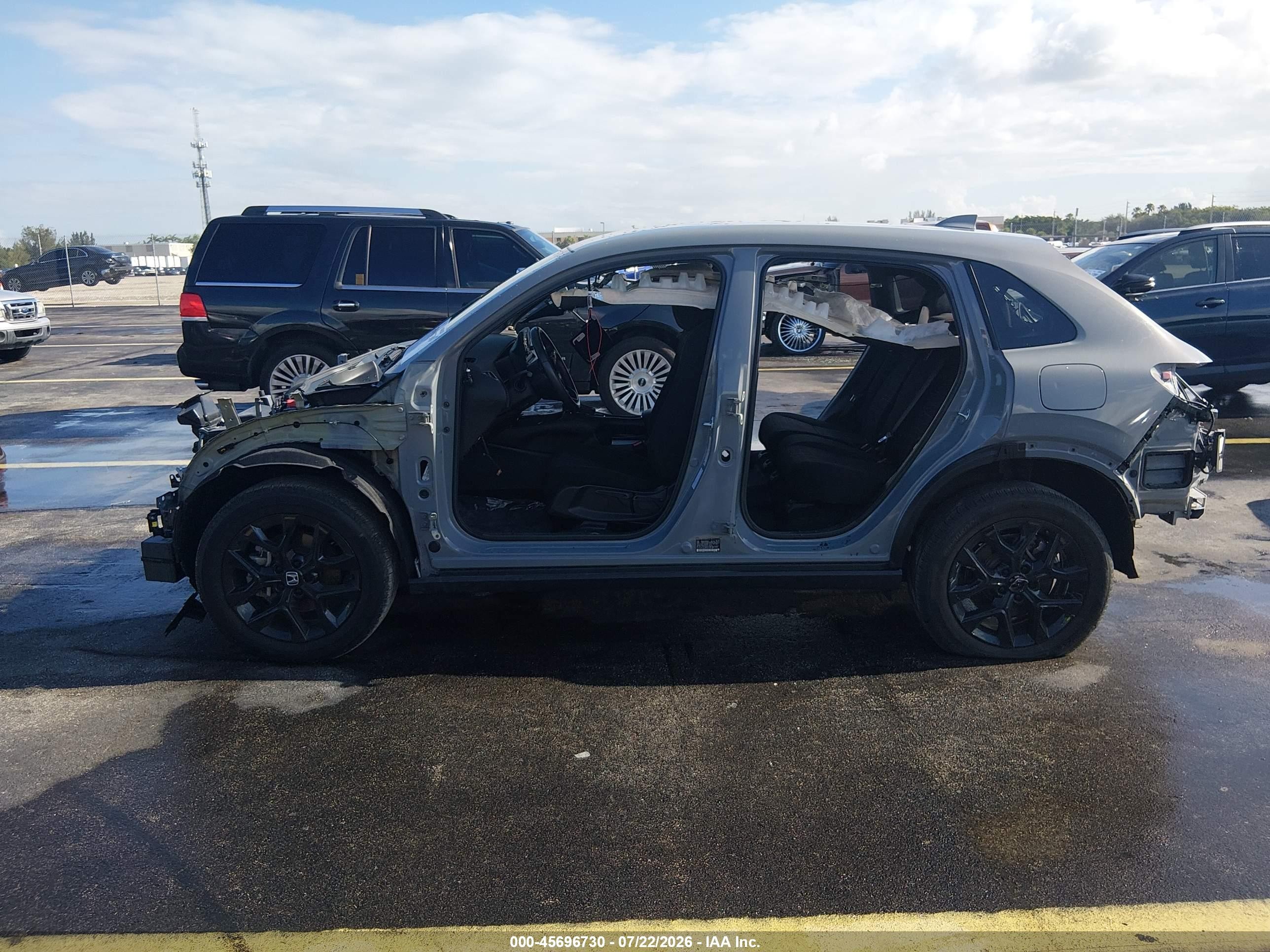 2024 Honda Hr-v   Серый vin: 3CZRZ1H56RM743446