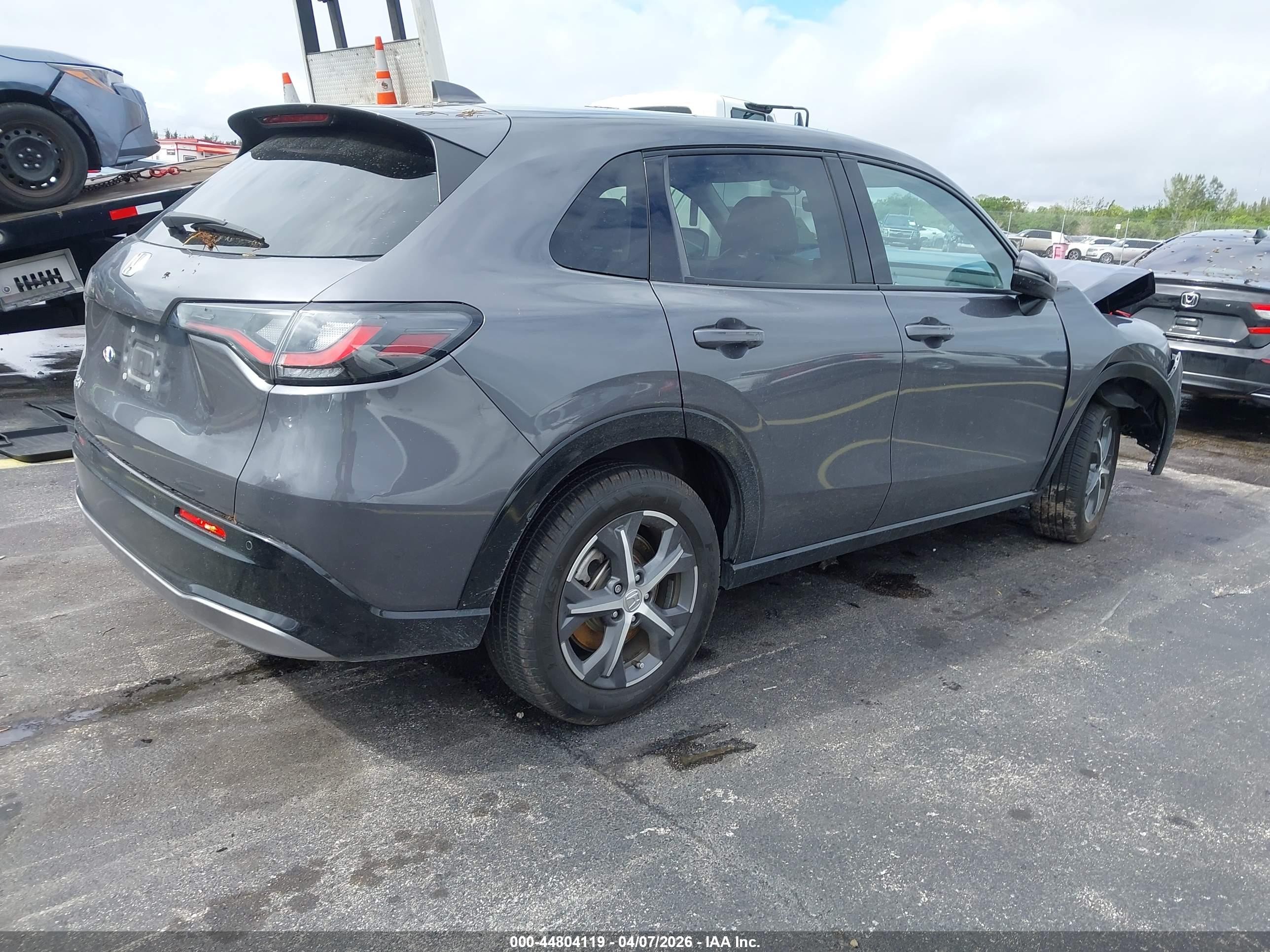 2024 Honda Hr-v 2wd Ex-l/2wd Ex-l W/o Bsi Gray vin: 3CZRZ1H77RM750908