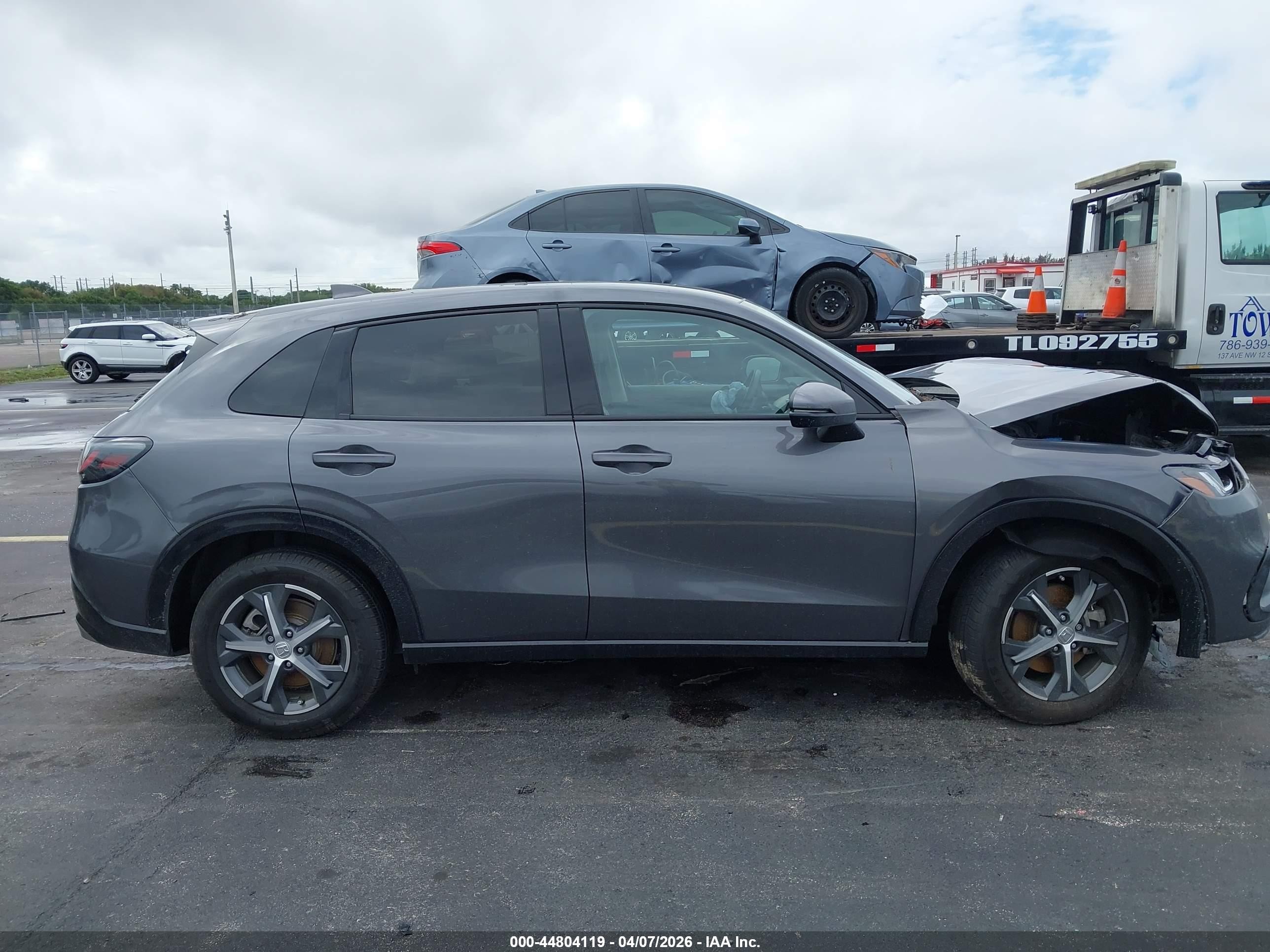 2024 Honda Hr-v 2wd Ex-l/2wd Ex-l W/o Bsi Gray vin: 3CZRZ1H77RM750908