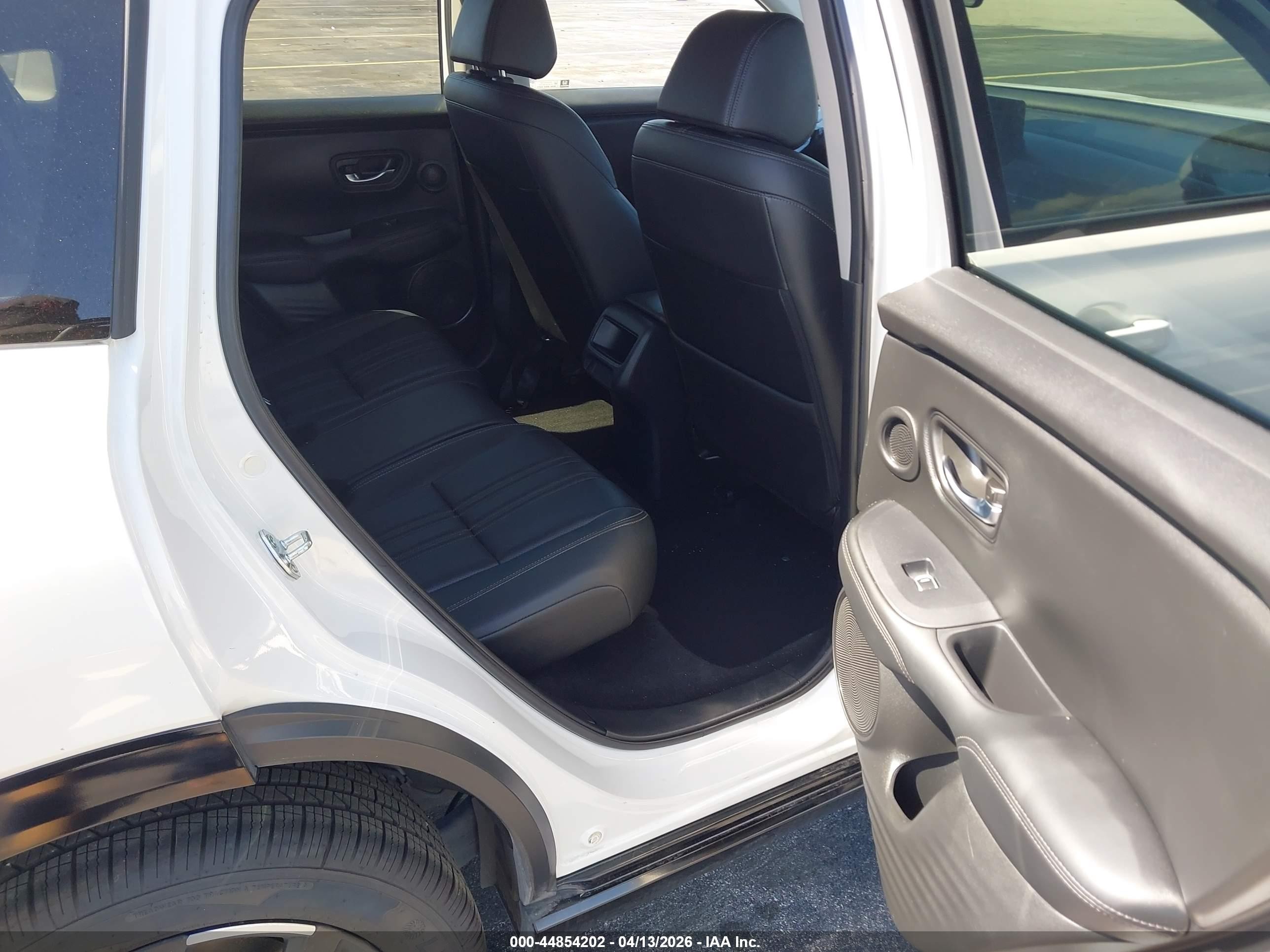 2023 Honda Hr-v 2wd Ex-l White vin: 3CZRZ1H79PM709449