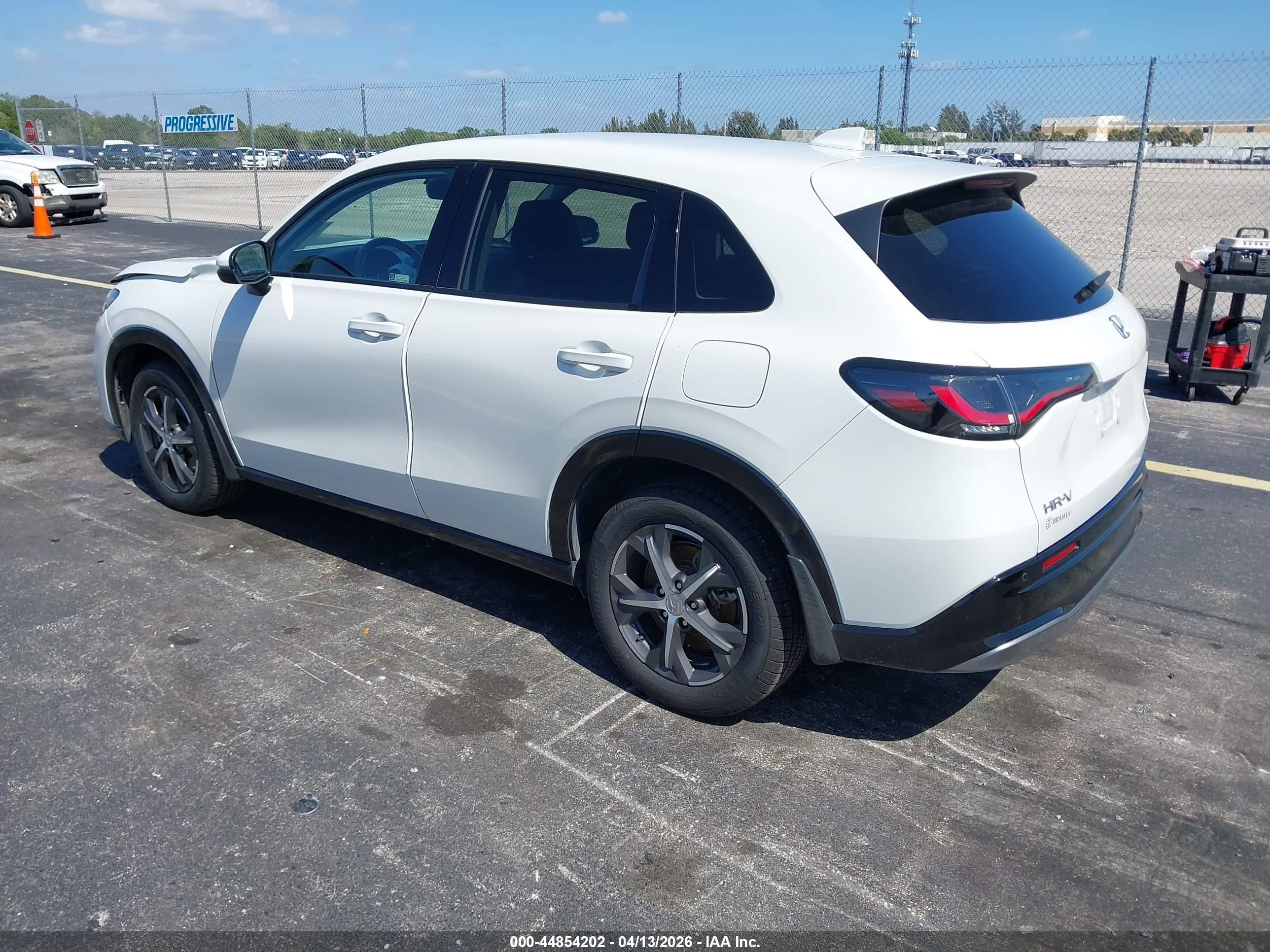 2023 Honda Hr-v 2wd Ex-l White vin: 3CZRZ1H79PM709449