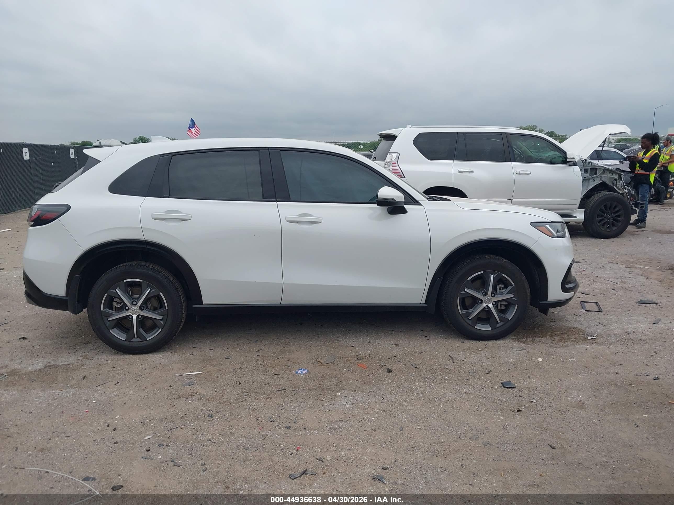 2023 Honda Hr-v 2wd Ex-l White vin: 3CZRZ1H7XPM727331