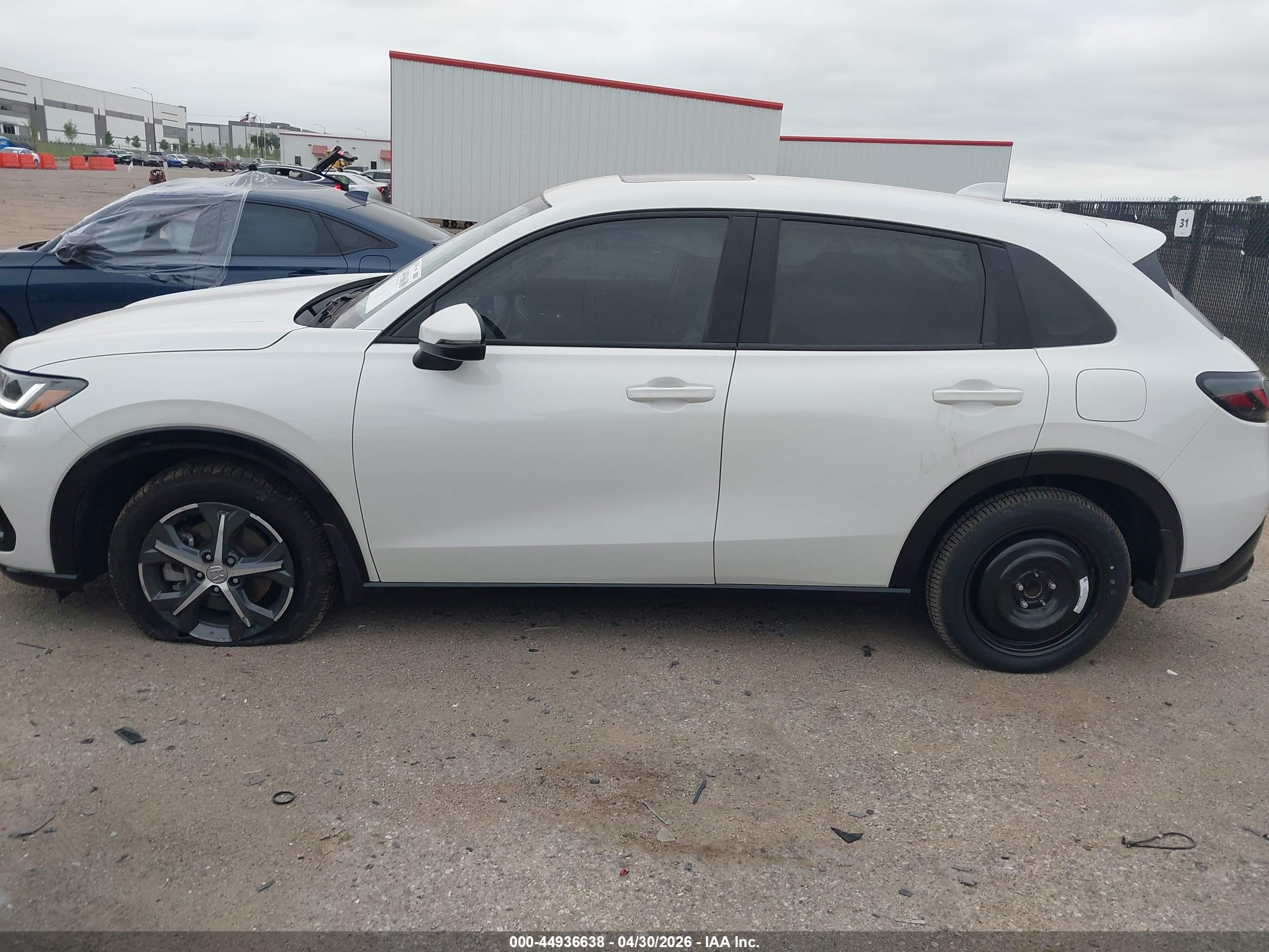 2023 Honda Hr-v 2wd Ex-l White vin: 3CZRZ1H7XPM727331