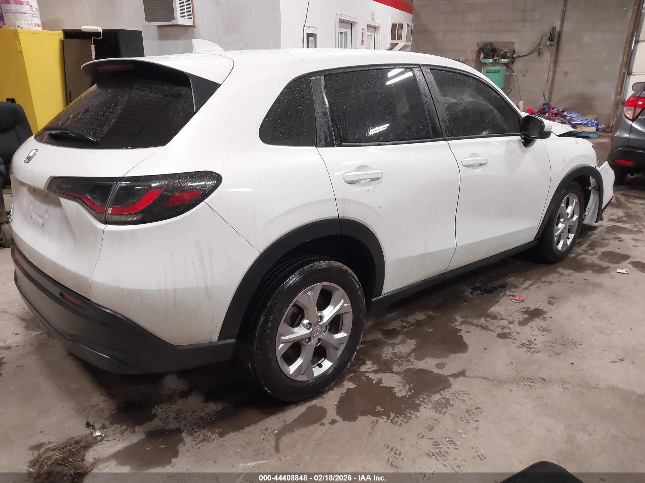 2023 Honda Hr-v Awd Lx White vin: 3CZRZ2H39PM703301