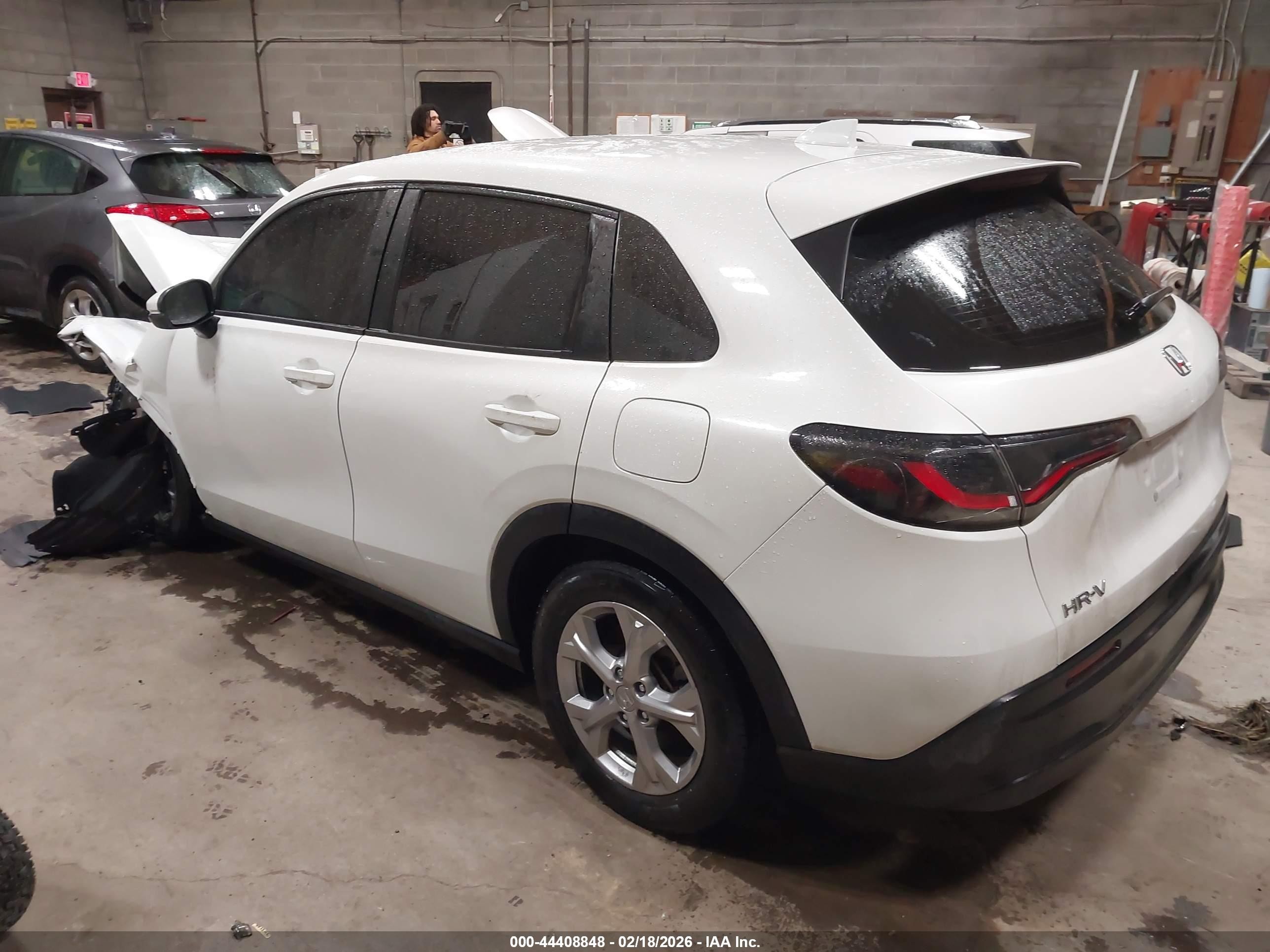 2023 Honda Hr-v Awd Lx White vin: 3CZRZ2H39PM703301