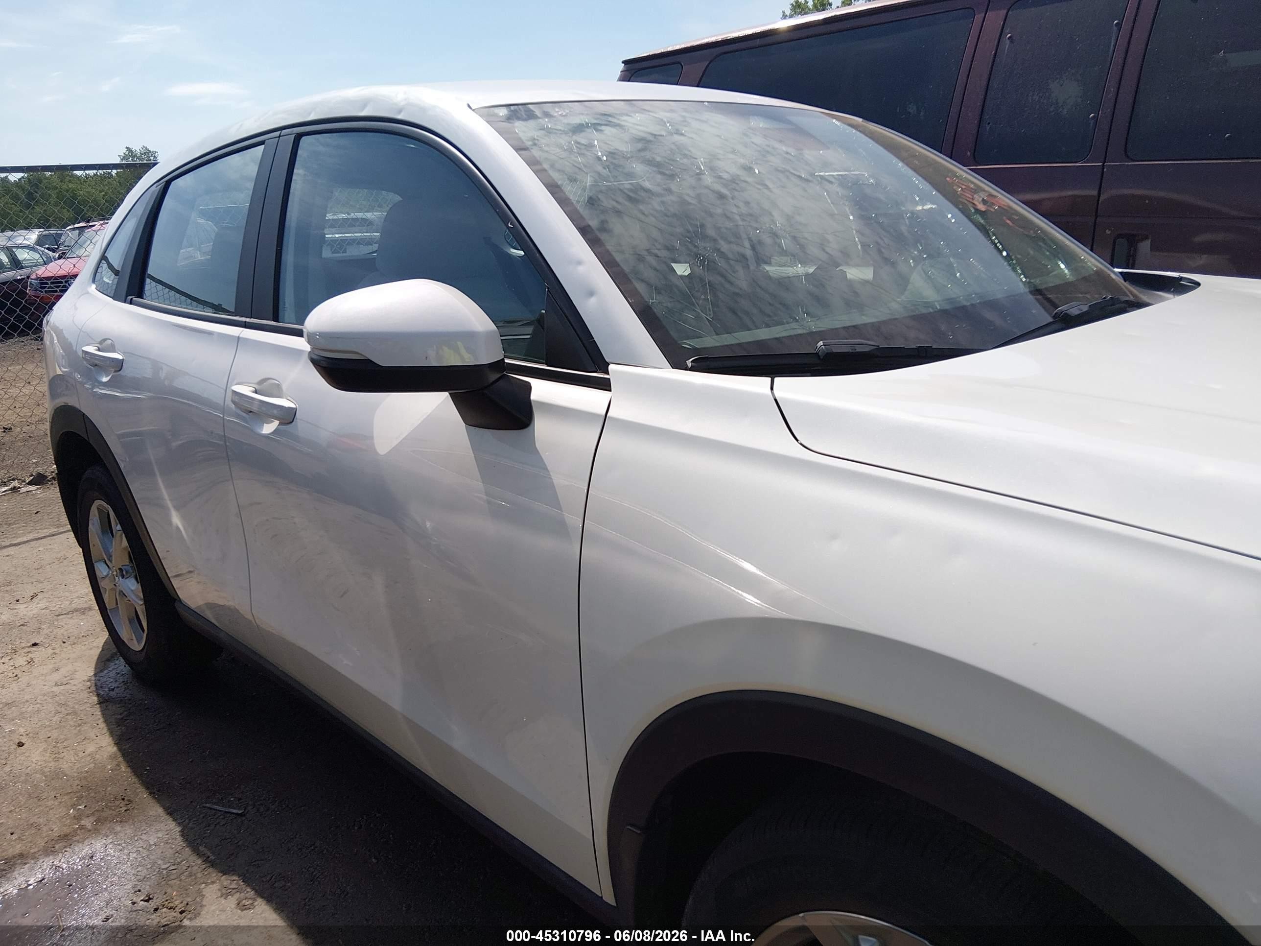 2023 Honda Hr-v Awd Lx White vin: 3CZRZ2H3XPM717451