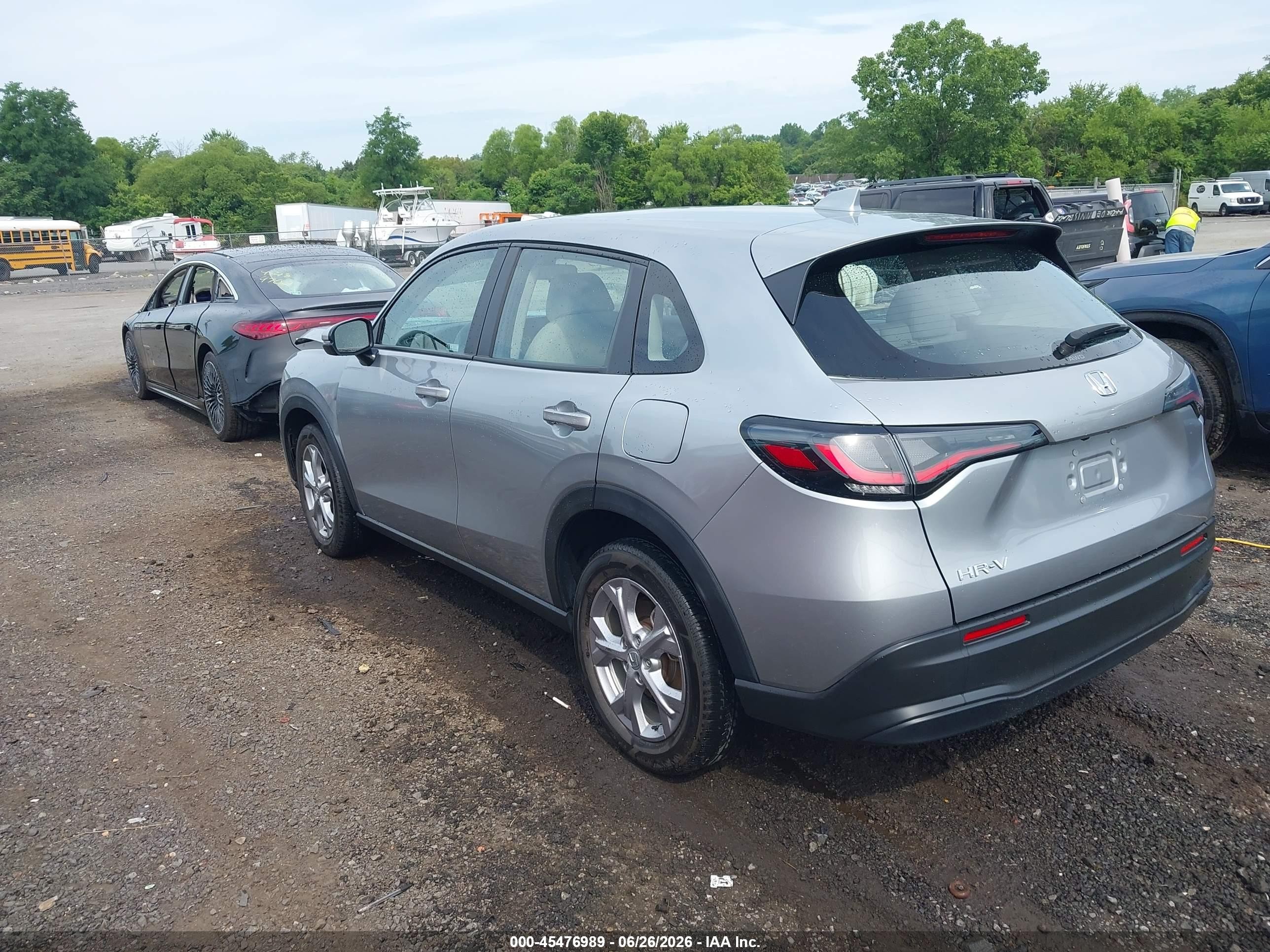 2024 Honda Hr-v Awd Lx Silver vin: 3CZRZ2H3XRM736780