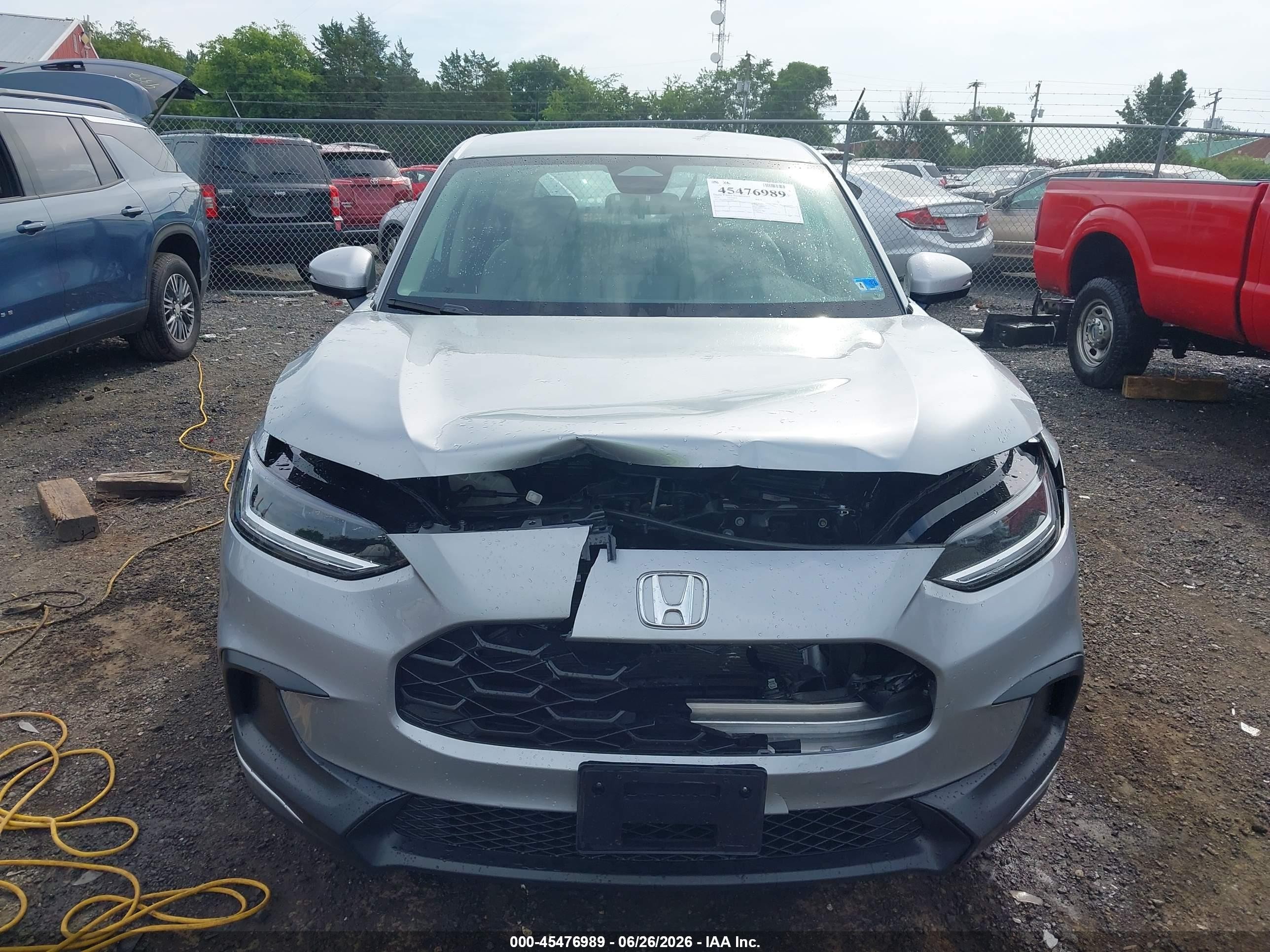 2024 Honda Hr-v Awd Lx Silver vin: 3CZRZ2H3XRM736780