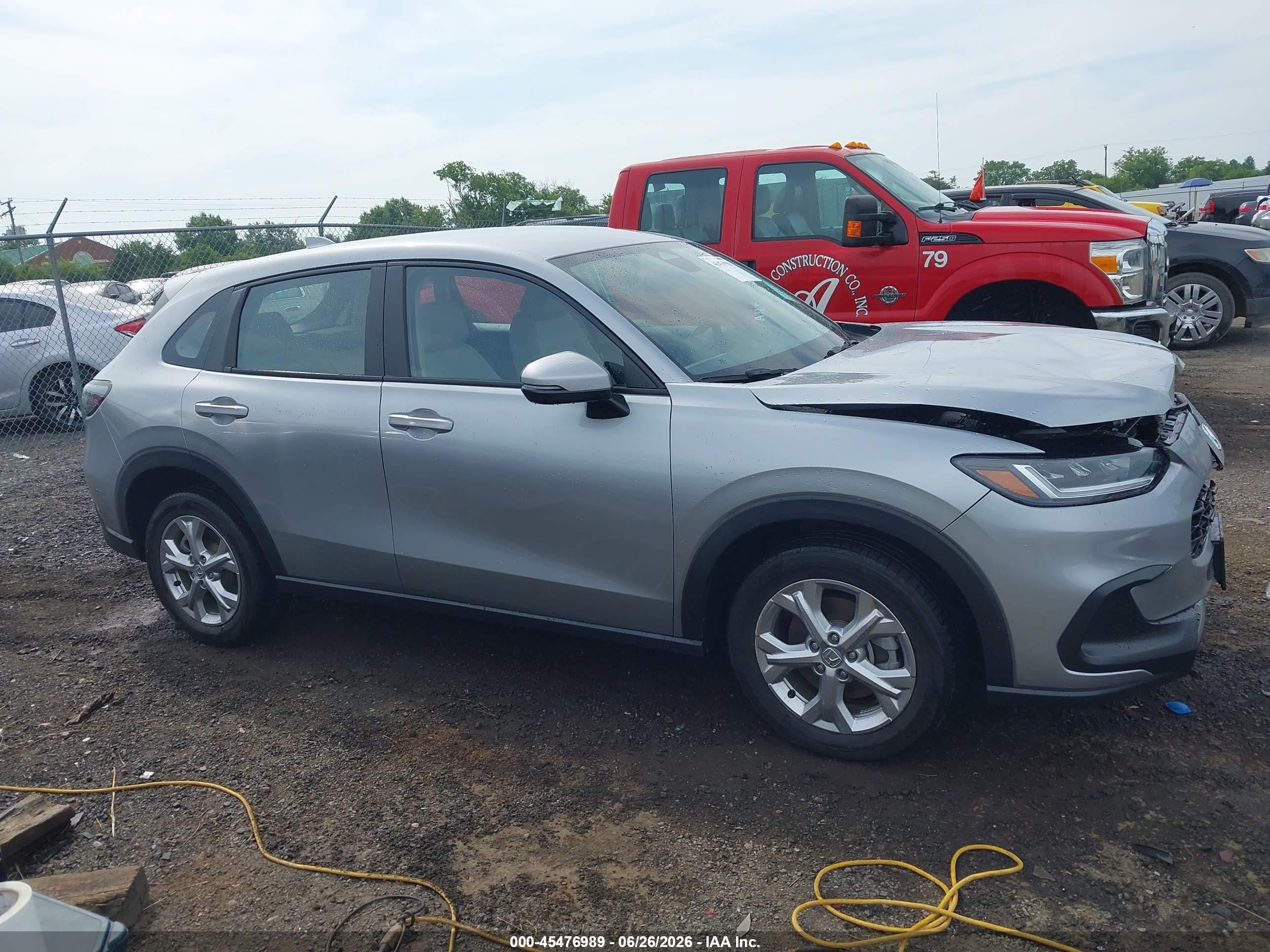 2024 Honda Hr-v Awd Lx Silver vin: 3CZRZ2H3XRM736780