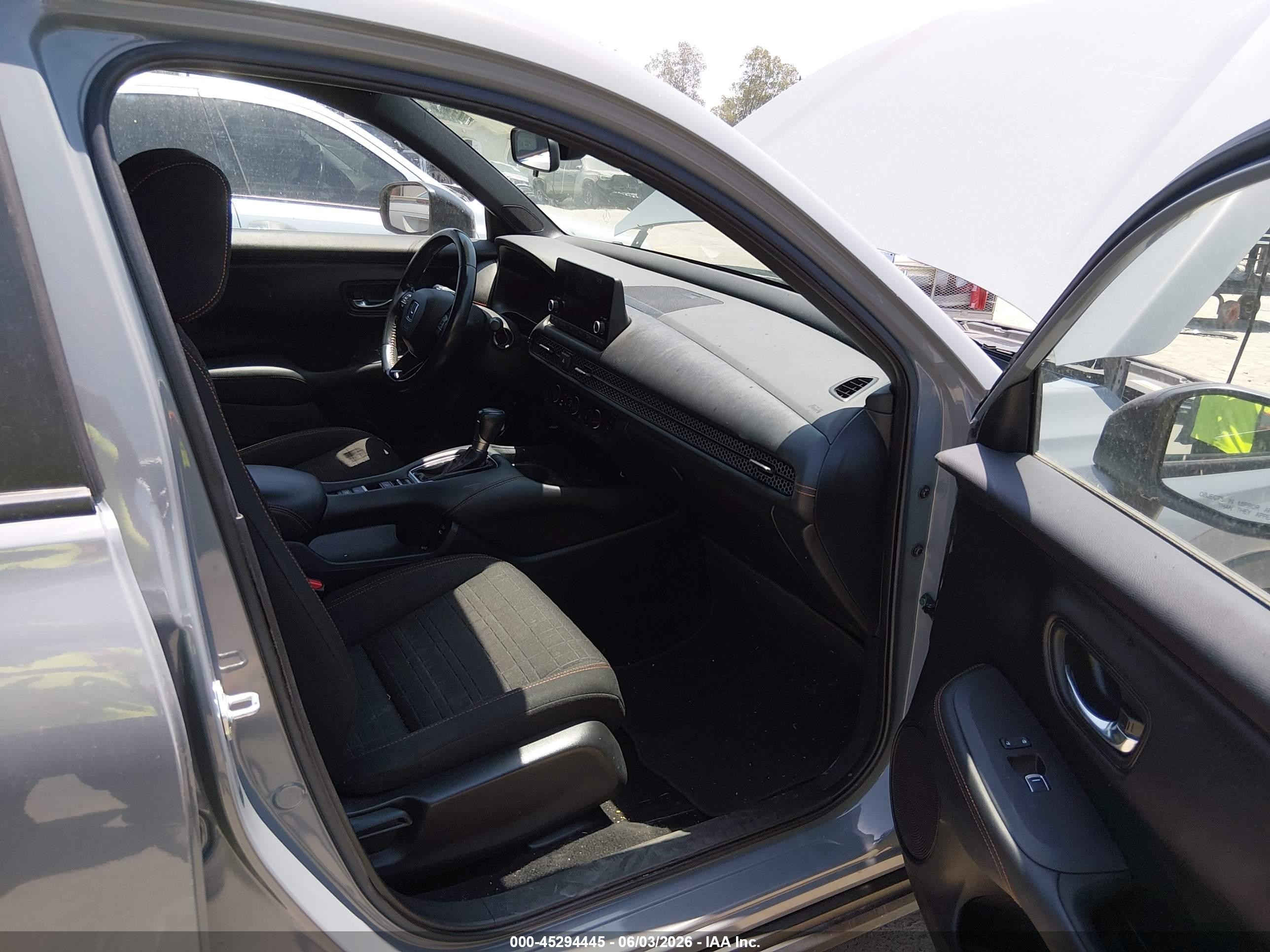 2024 Honda Hr-v Awd Sport/awd Sport W/o Bsi Gray vin: 3CZRZ2H50RM729466
