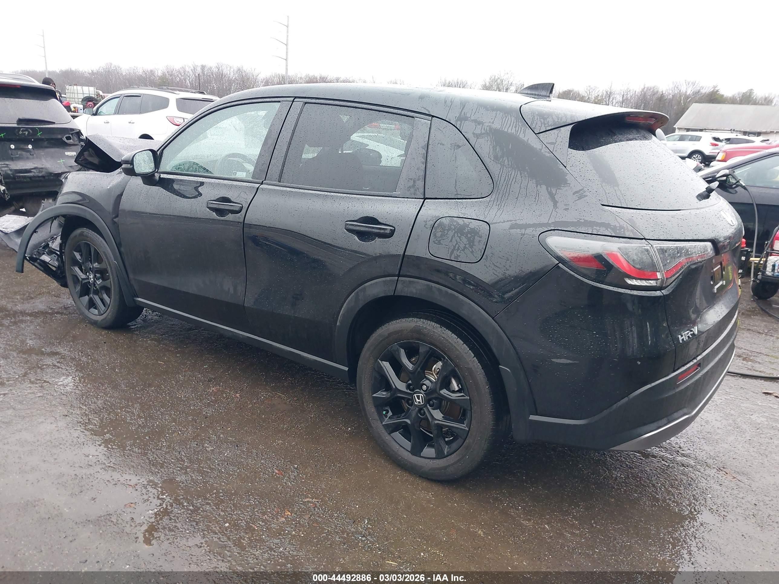 2024 Honda Hr-v Awd Sport/awd Sport W/o Bsi Черный vin: 3CZRZ2H52RM732482