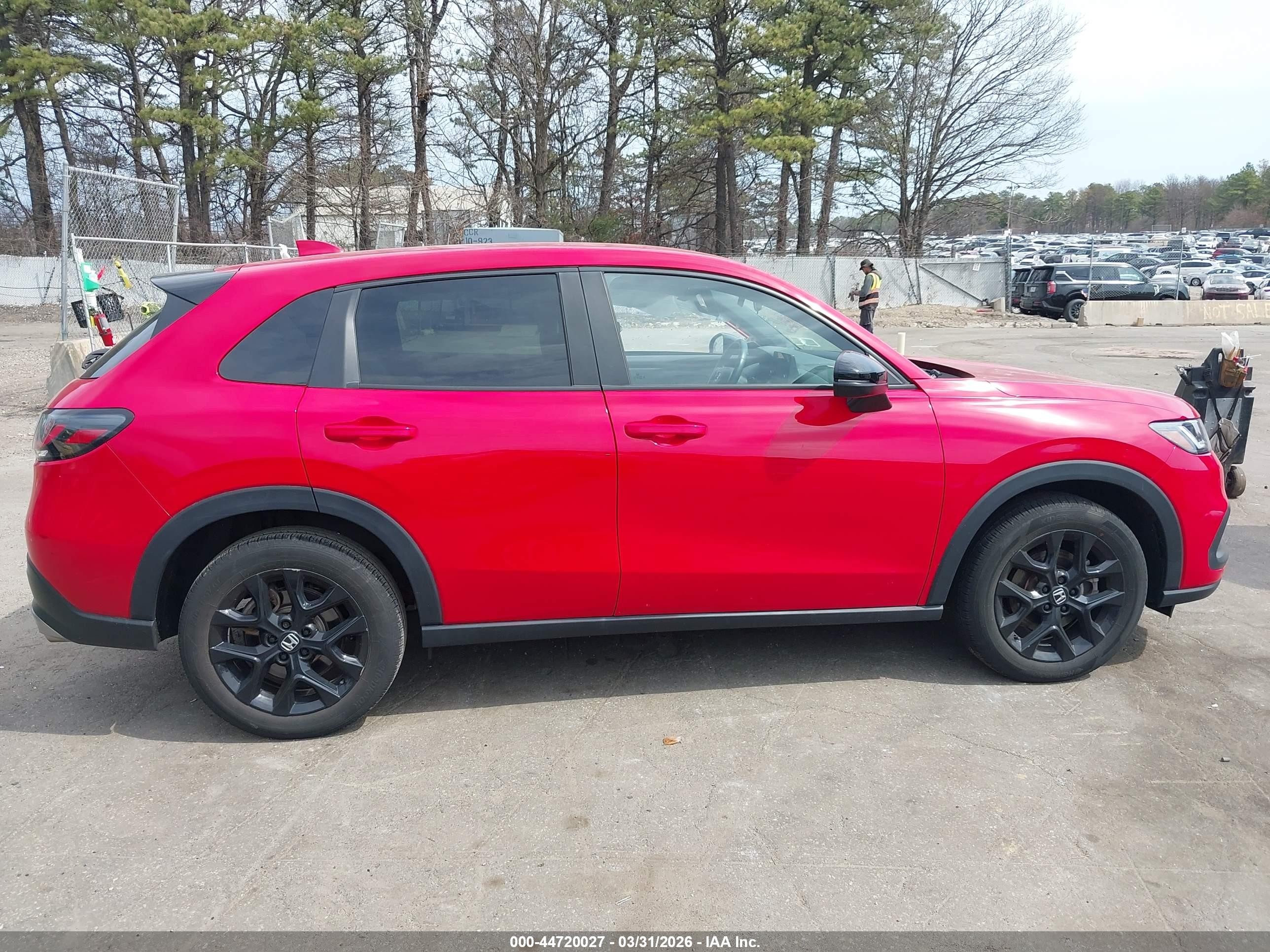 2024 Honda Hr-v Awd Sport/awd Sport W/o Bsi Red vin: 3CZRZ2H53RM742633
