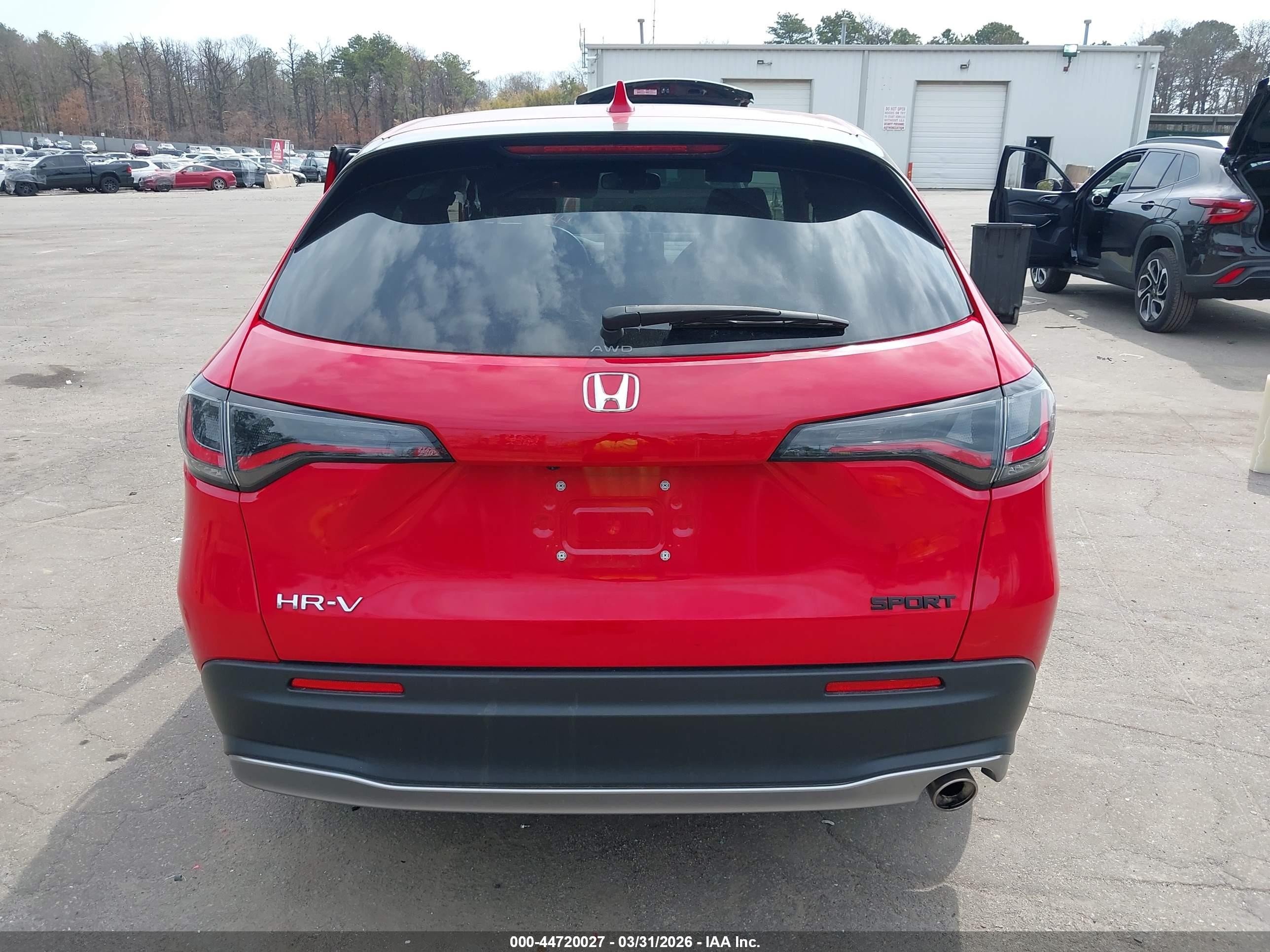 2024 Honda Hr-v Awd Sport/awd Sport W/o Bsi Red vin: 3CZRZ2H53RM742633