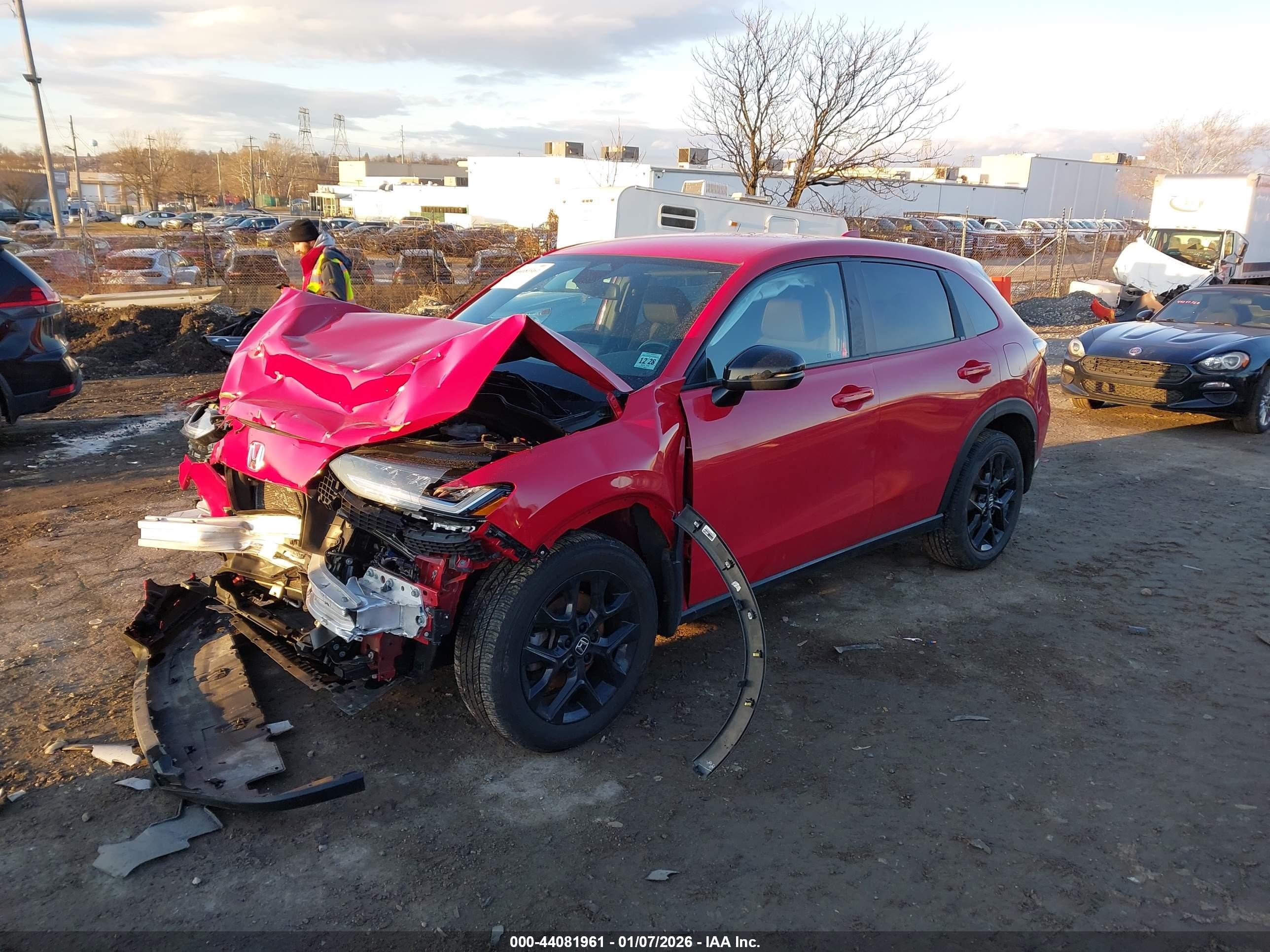 2024 Honda Hr-v Awd Sport/awd Sport W/o Bsi Red vin: 3CZRZ2H57RM740805
