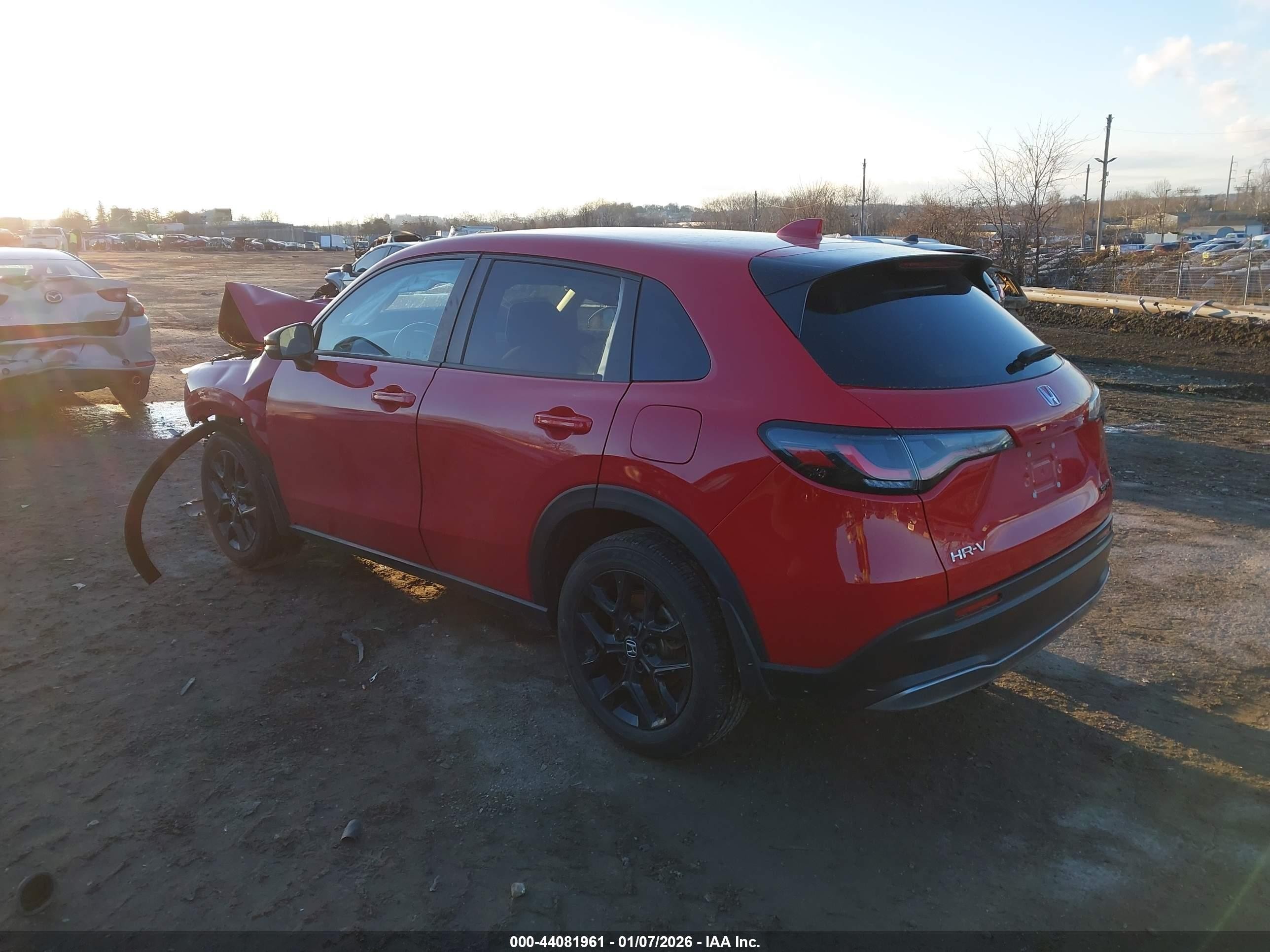 2024 Honda Hr-v Awd Sport/awd Sport W/o Bsi Red vin: 3CZRZ2H57RM740805