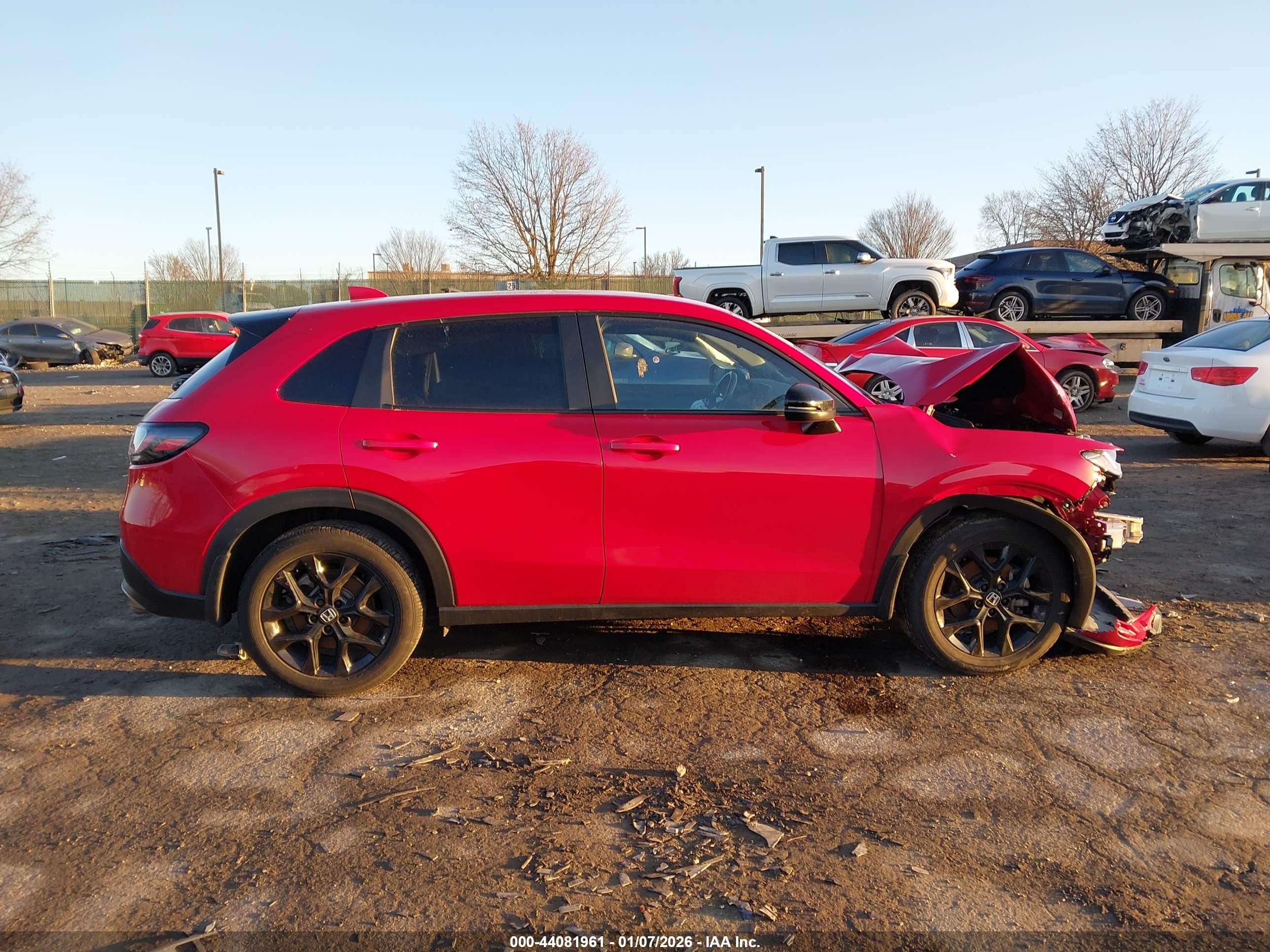 2024 Honda Hr-v Awd Sport/awd Sport W/o Bsi Red vin: 3CZRZ2H57RM740805