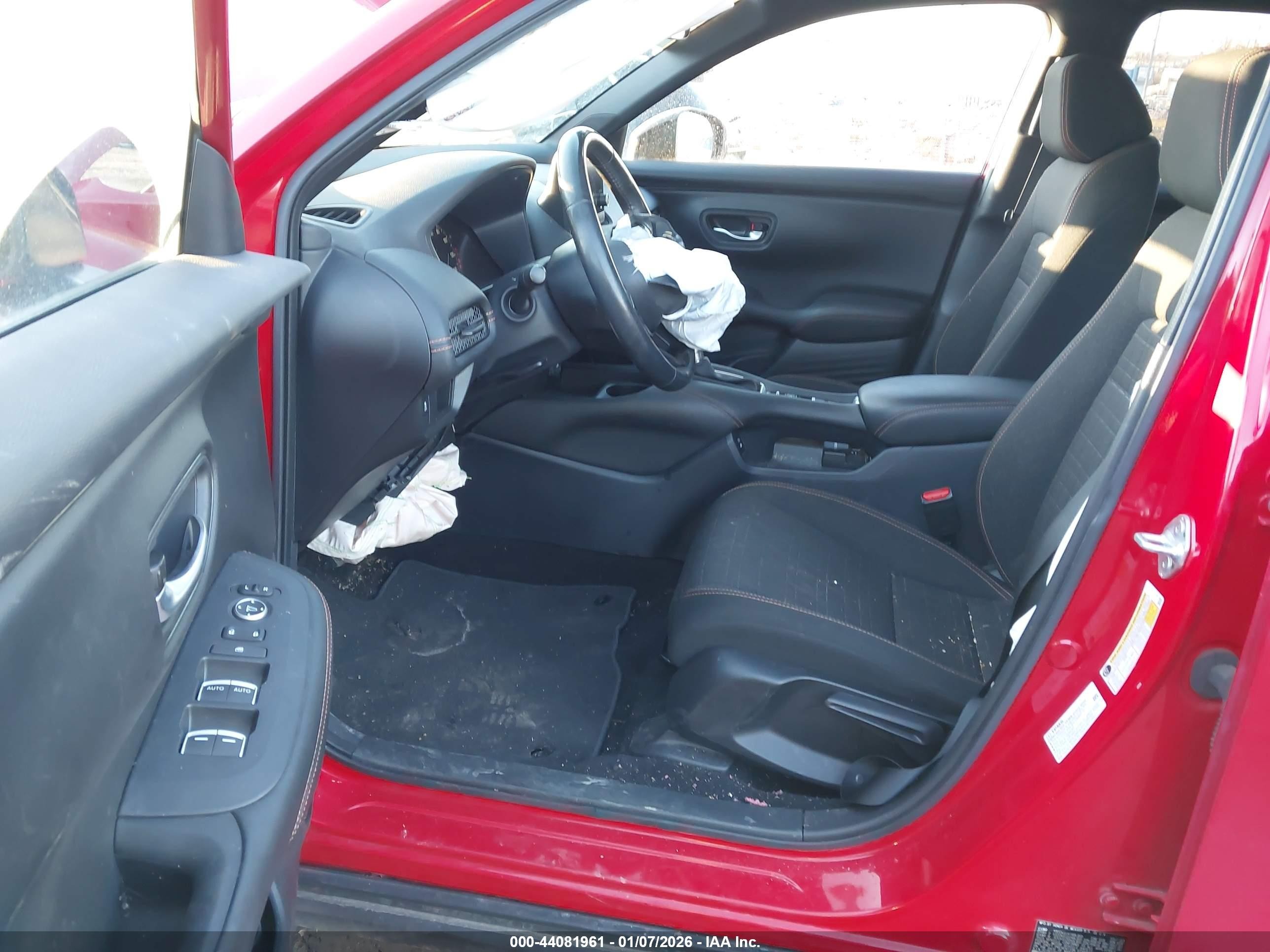 2024 Honda Hr-v Awd Sport/awd Sport W/o Bsi Red vin: 3CZRZ2H57RM740805