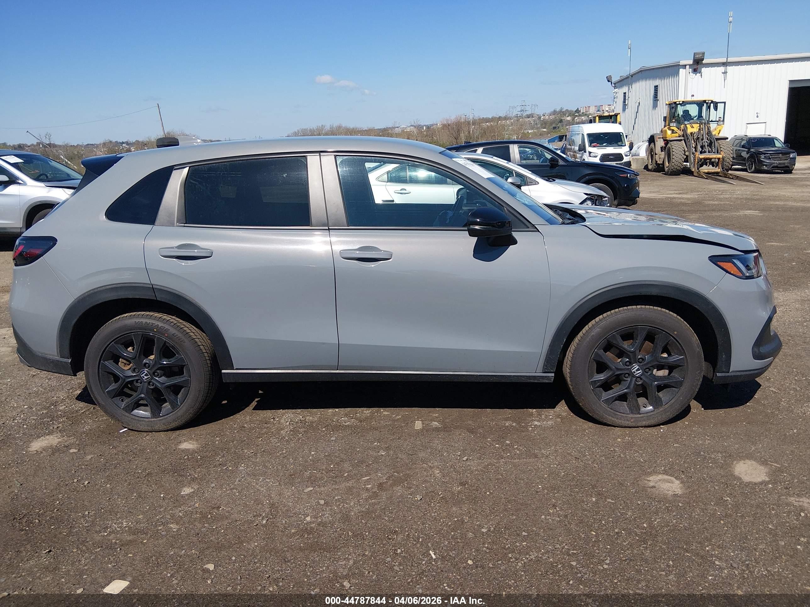 2024 Honda Hr-v Awd Sport/awd Sport W/o Bsi Gray vin: 3CZRZ2H5XRM713579