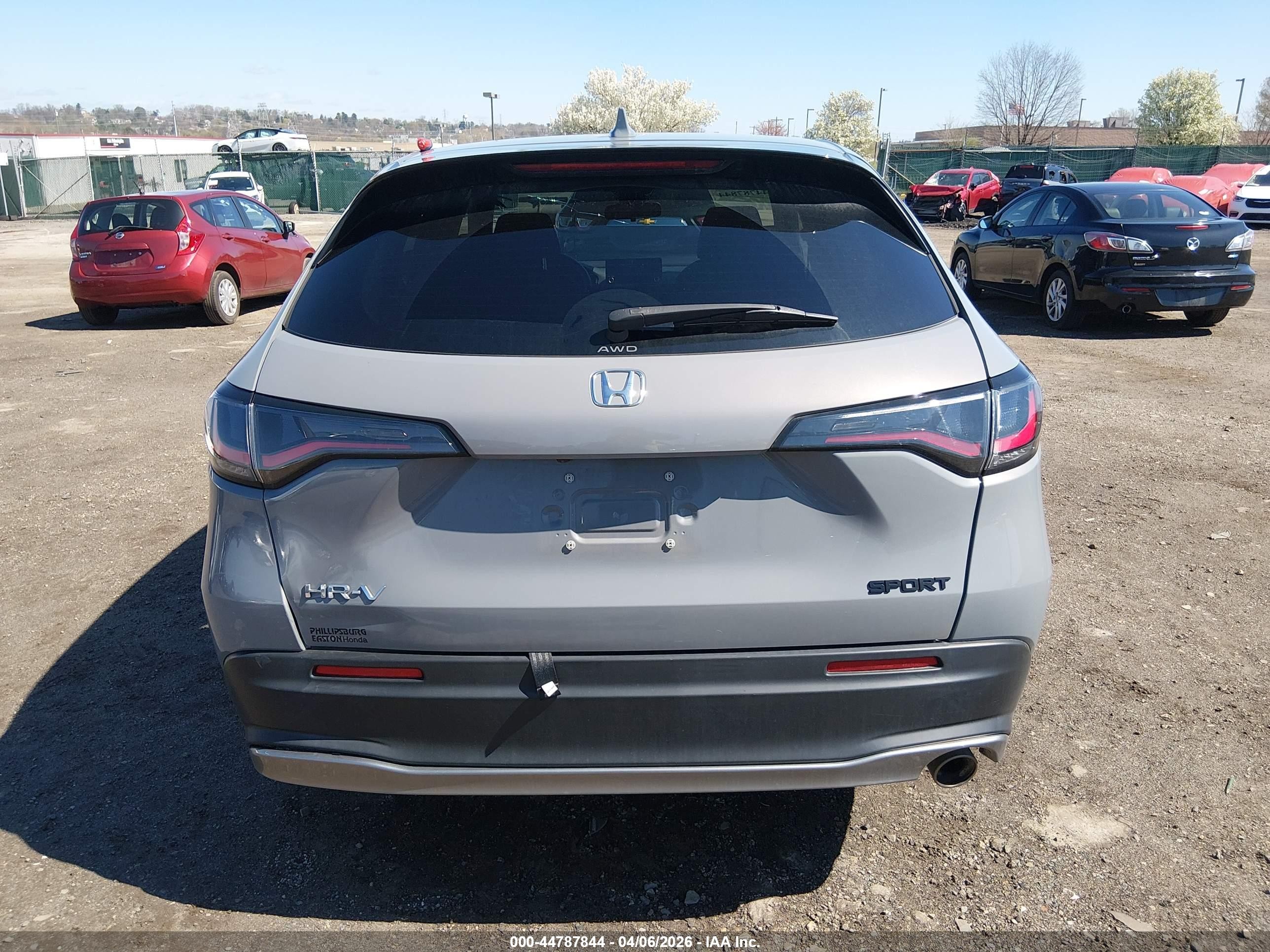 2024 Honda Hr-v Awd Sport/awd Sport W/o Bsi Gray vin: 3CZRZ2H5XRM713579