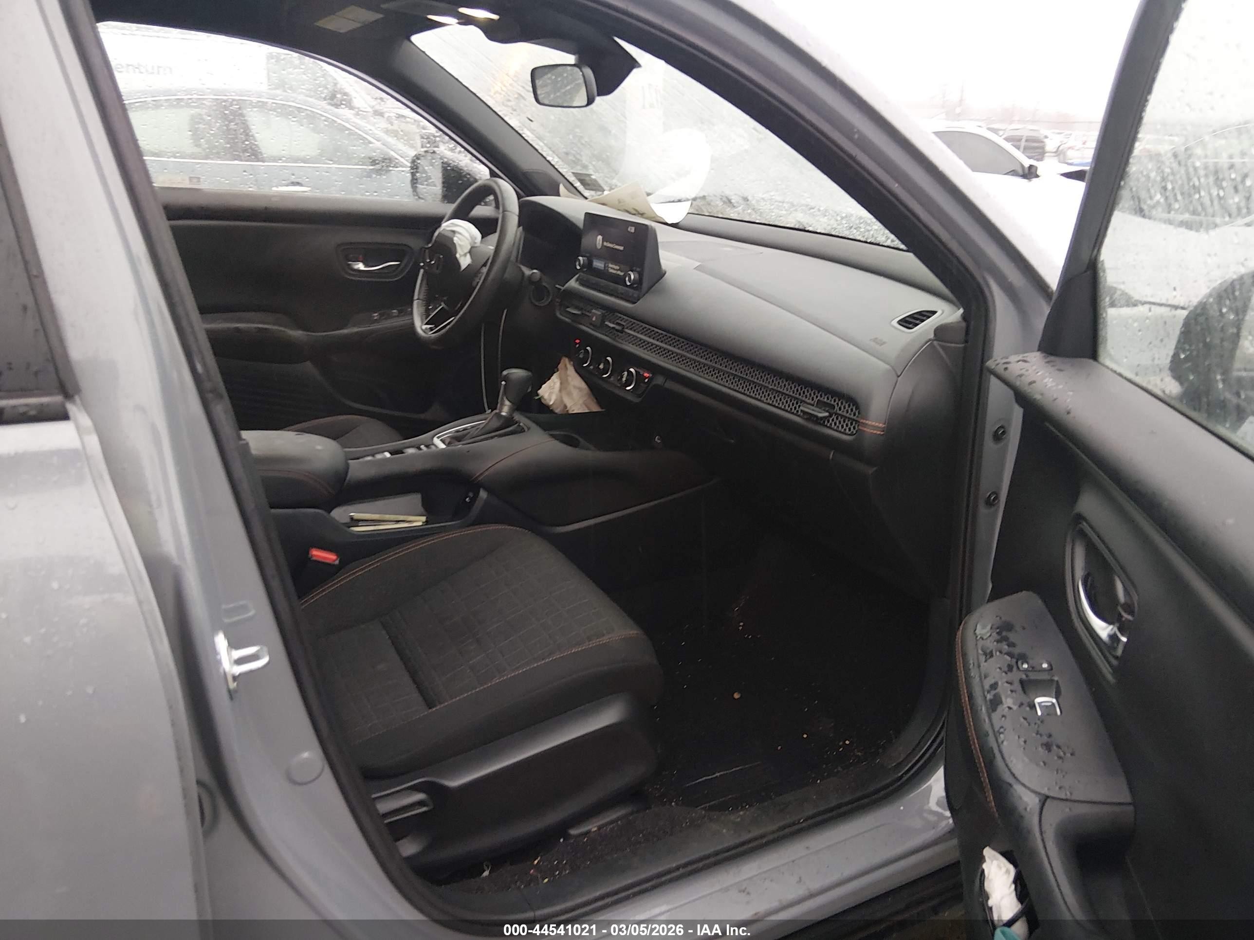 2024 Honda Hr-v Awd Sport/awd Sport W/o Bsi Gray vin: 3CZRZ2H5XRM729832